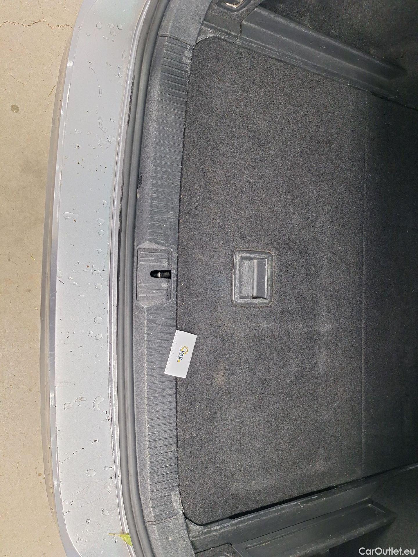  Volkswagen  Passat VW,  Variant FL'19, Volkswagen  Variant 2.0 TDI 90kW DSG Style B #6