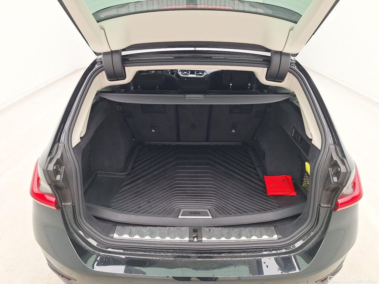  Bmw  Serie 3 BMW, 3-serie Touring '18, BMW 3 Reeks Touring 320d (120 kW) 5d #1