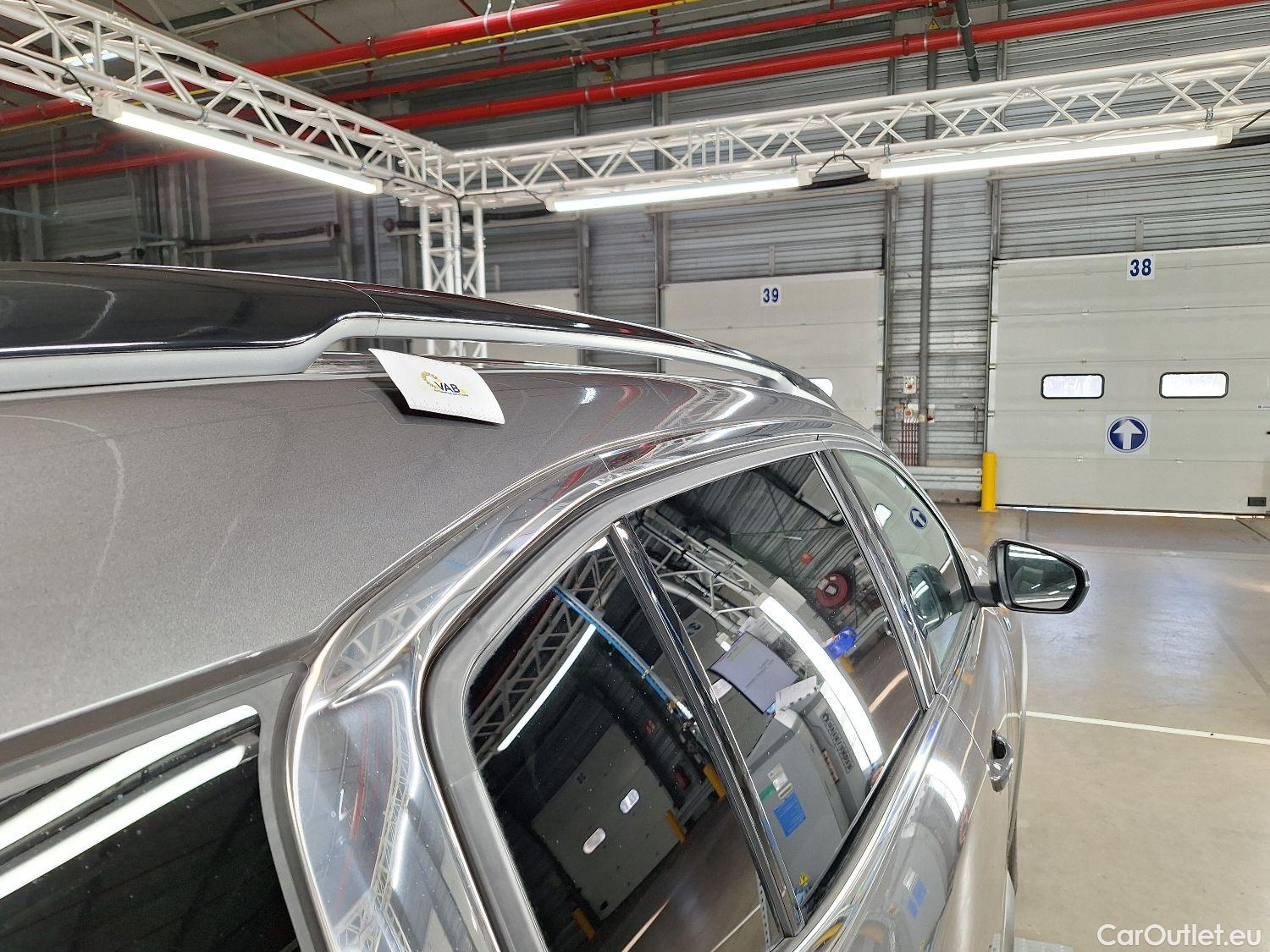  Citroen  C5 Citroën,  Aircross '18, Citroën  Aircross Hybrid 225 e-EAT8 Shine 5d #38