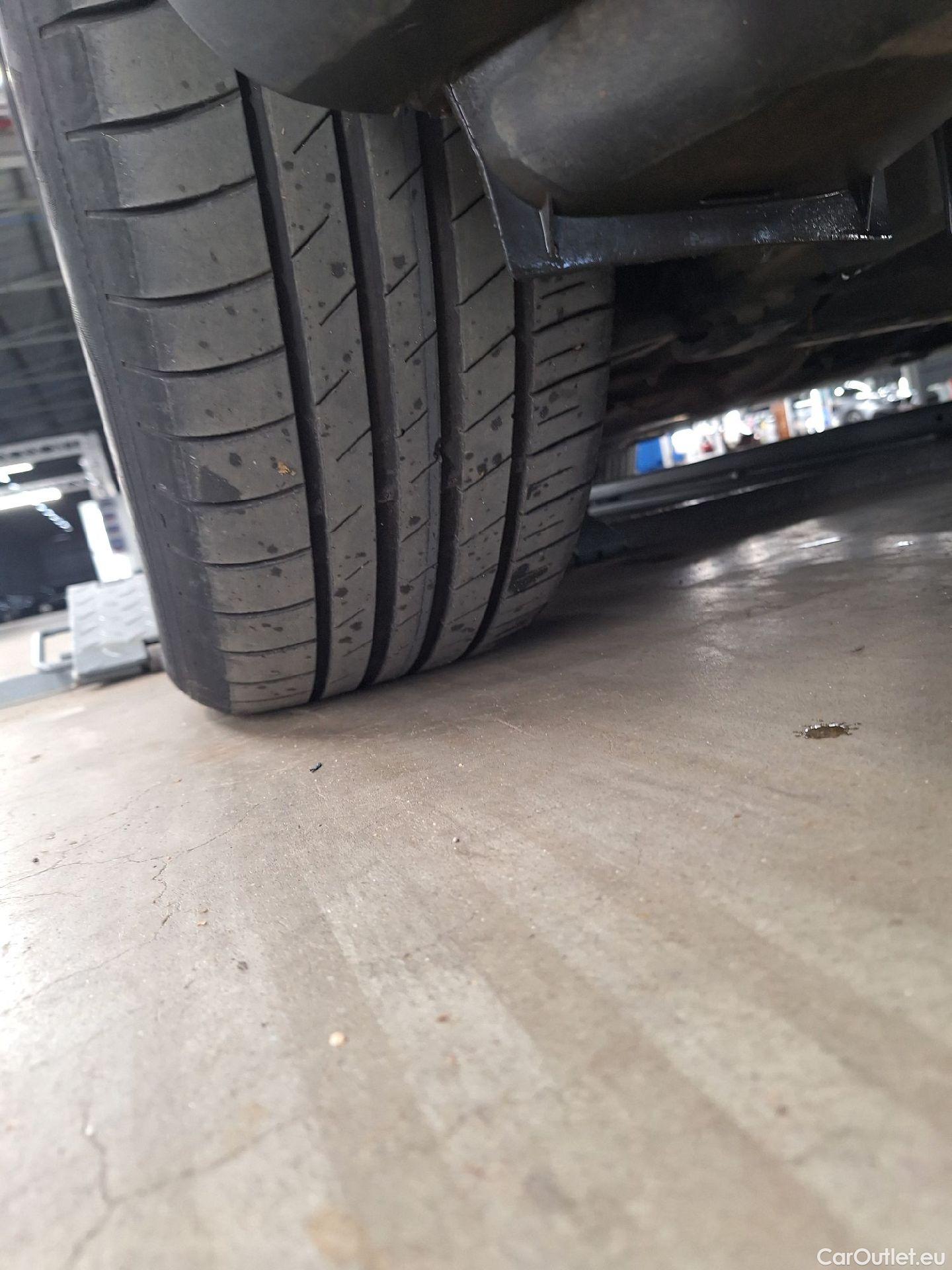  Bmw  X1 BMW,  FL'19, BMW  sDrive16dA (85 kW) 5d #30