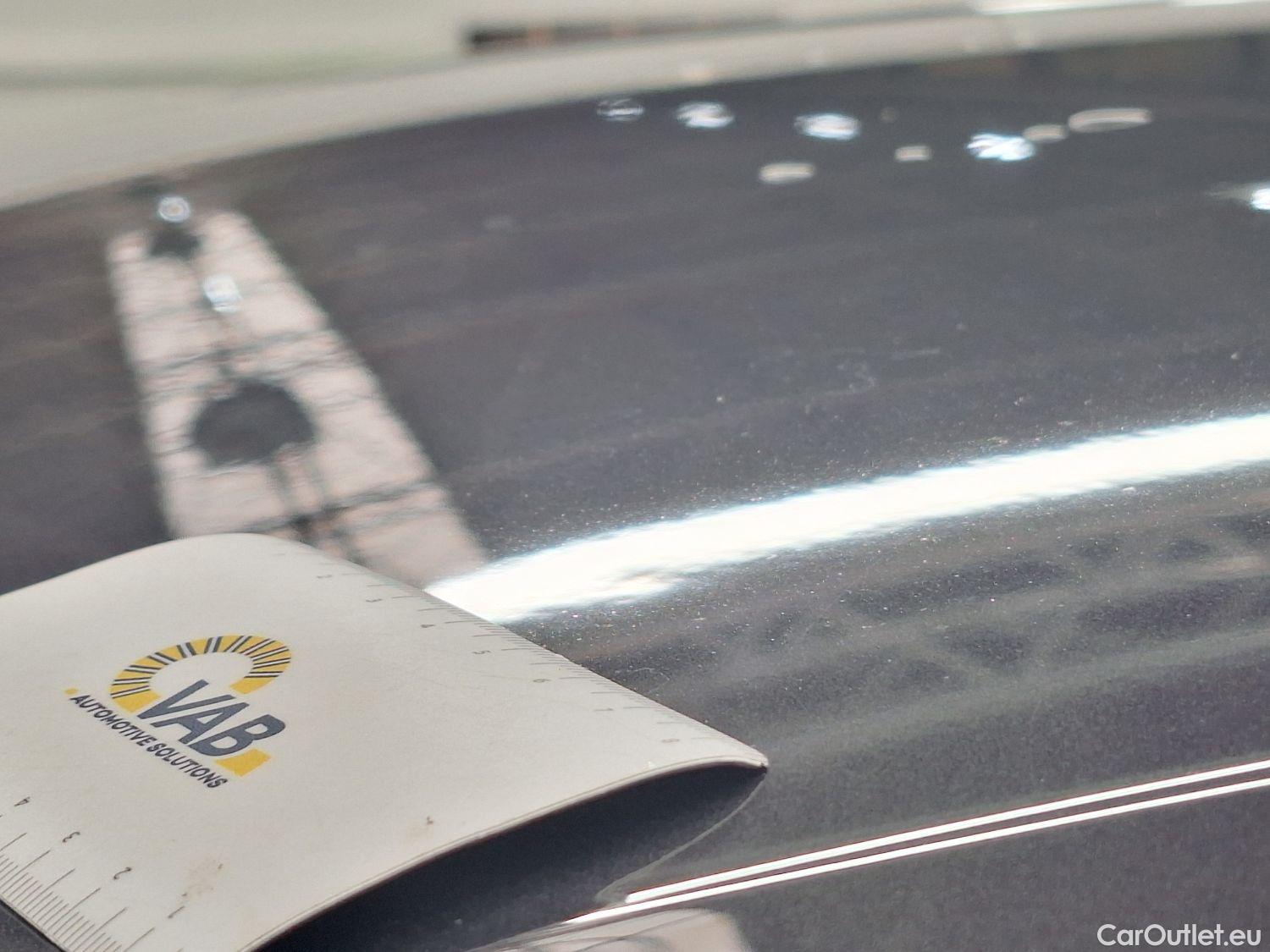  Toyota  C-HR Toyota,  '16, Toyota  1.8 VVT i-Hybrid C-Lub Aut. 5d #32