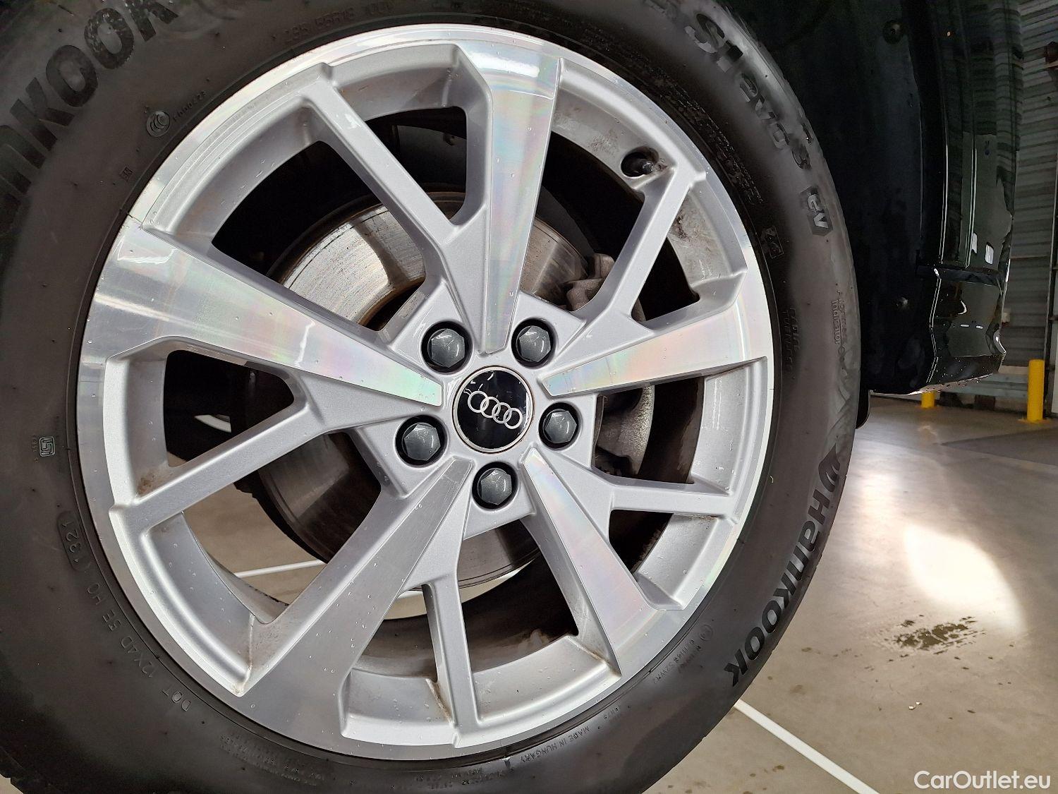  Audi  Q3 Audi,  SB '19, Audi  Sportback 35 TFSI S tronic S Line 5d #3