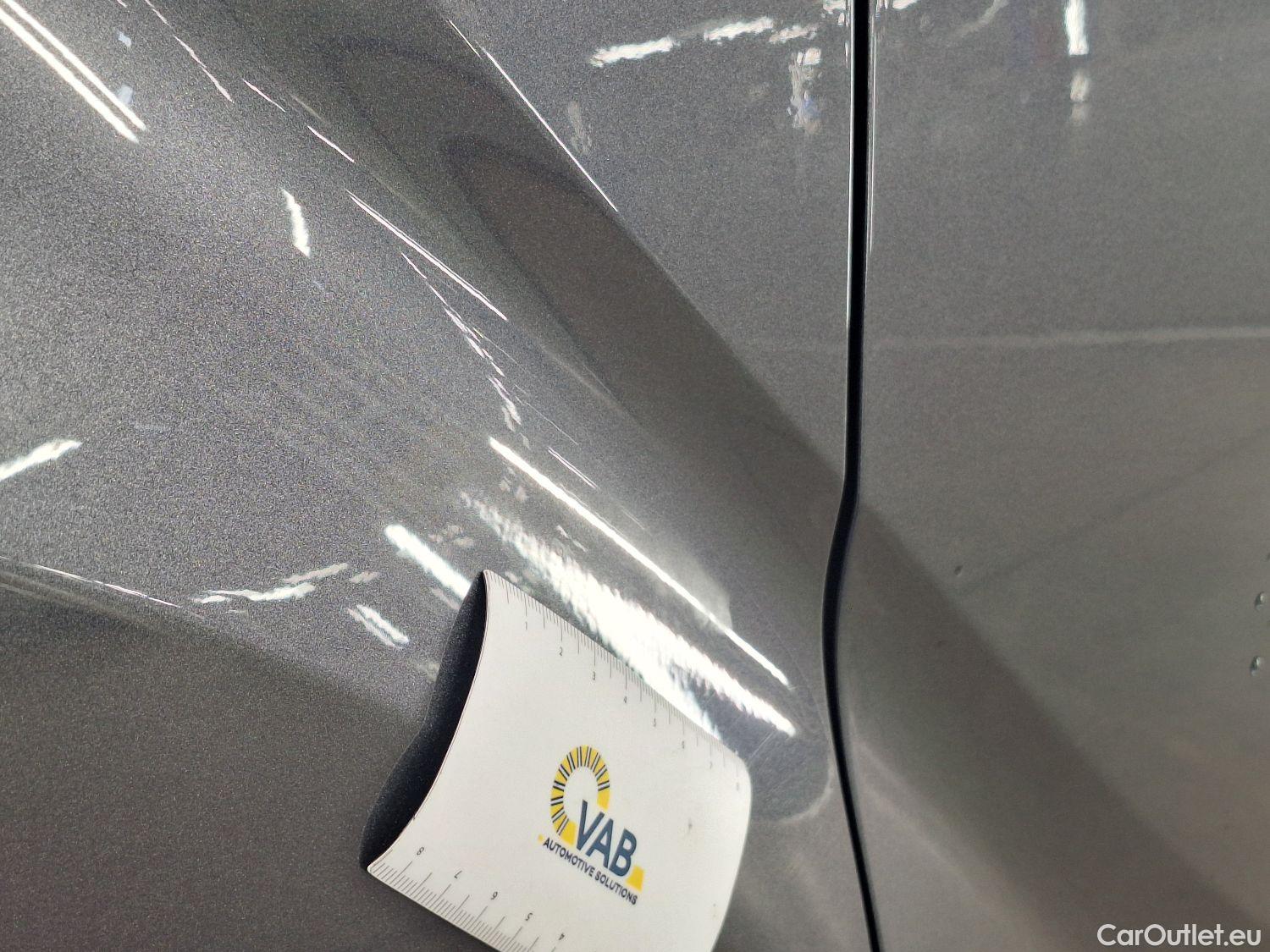  Toyota  C-HR Toyota,  '16, Toyota  1.8 VVT i-Hybrid C-Lub Aut. 5d #39