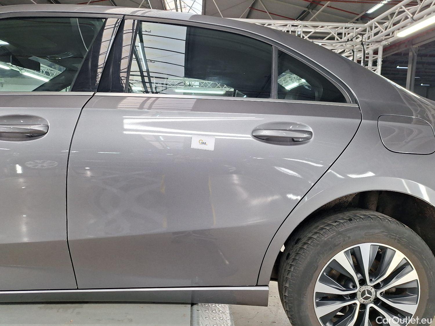  Mercedes  A-Klasse Mercedes, A-Class Berline '18, Mercedes-Benz  Limousine A 180 d DCT Busin #49