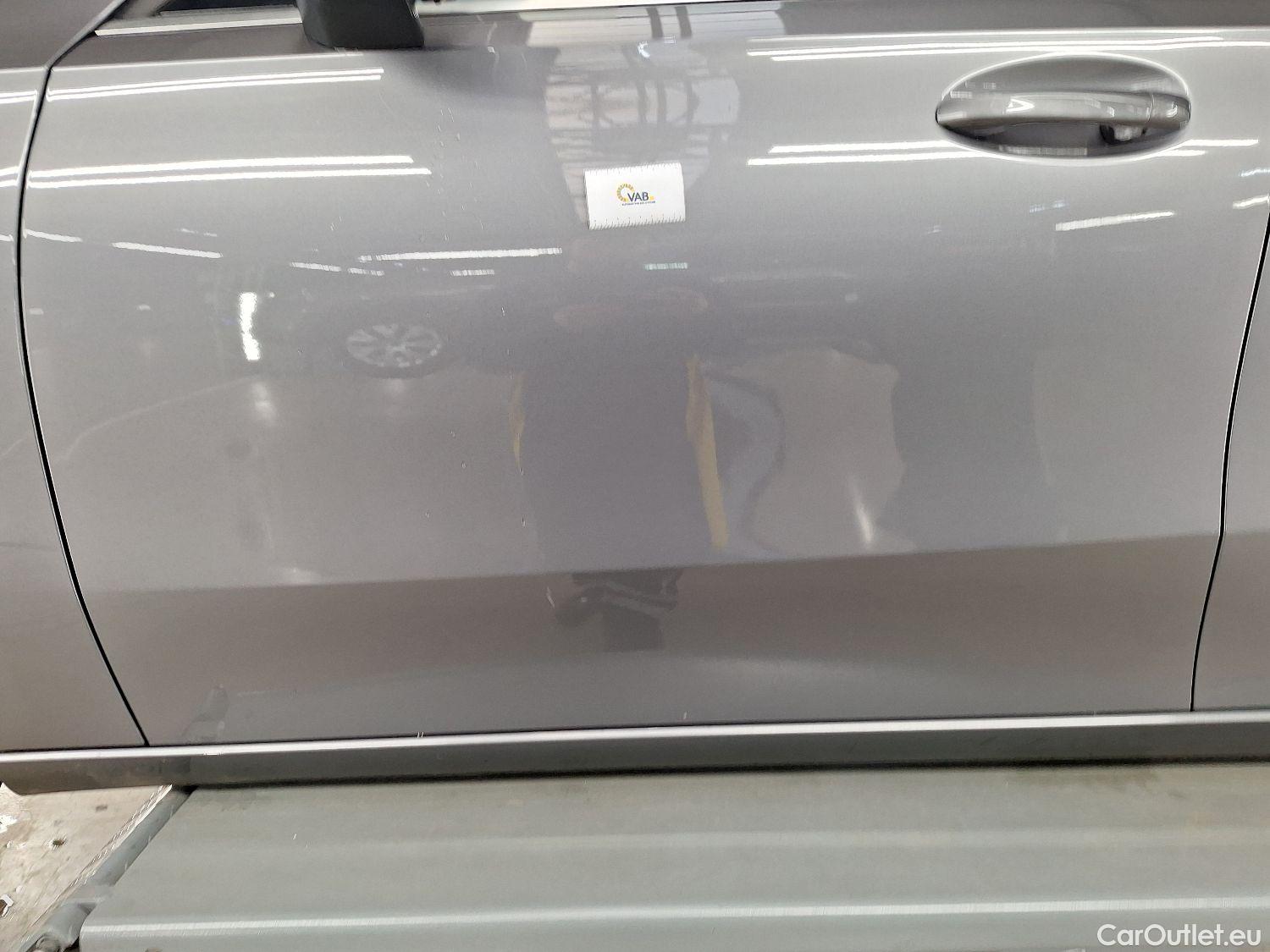  Mercedes  A-Klasse Mercedes, A-Class Berline '18, Mercedes-Benz  Limousine A 180 d DCT Busin #54