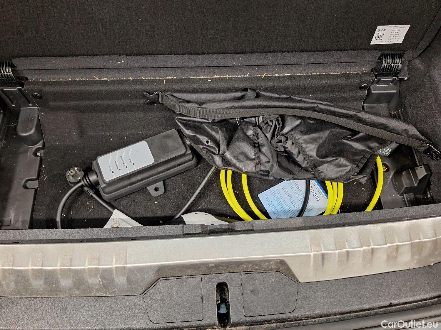  Bmw  Serie 3 BMW, 3-serie Touring '18, BMW 3 Reeks Touring 330e (215 kW) 5d #1