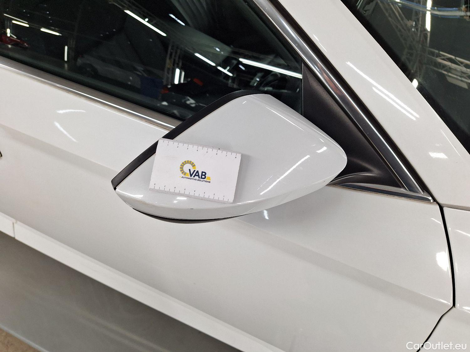  Skoda  Superb Skoda,  Combi '15, Skoda  Combi 2.0 CRTDI 110kW DSG6 Ambition 5 #1