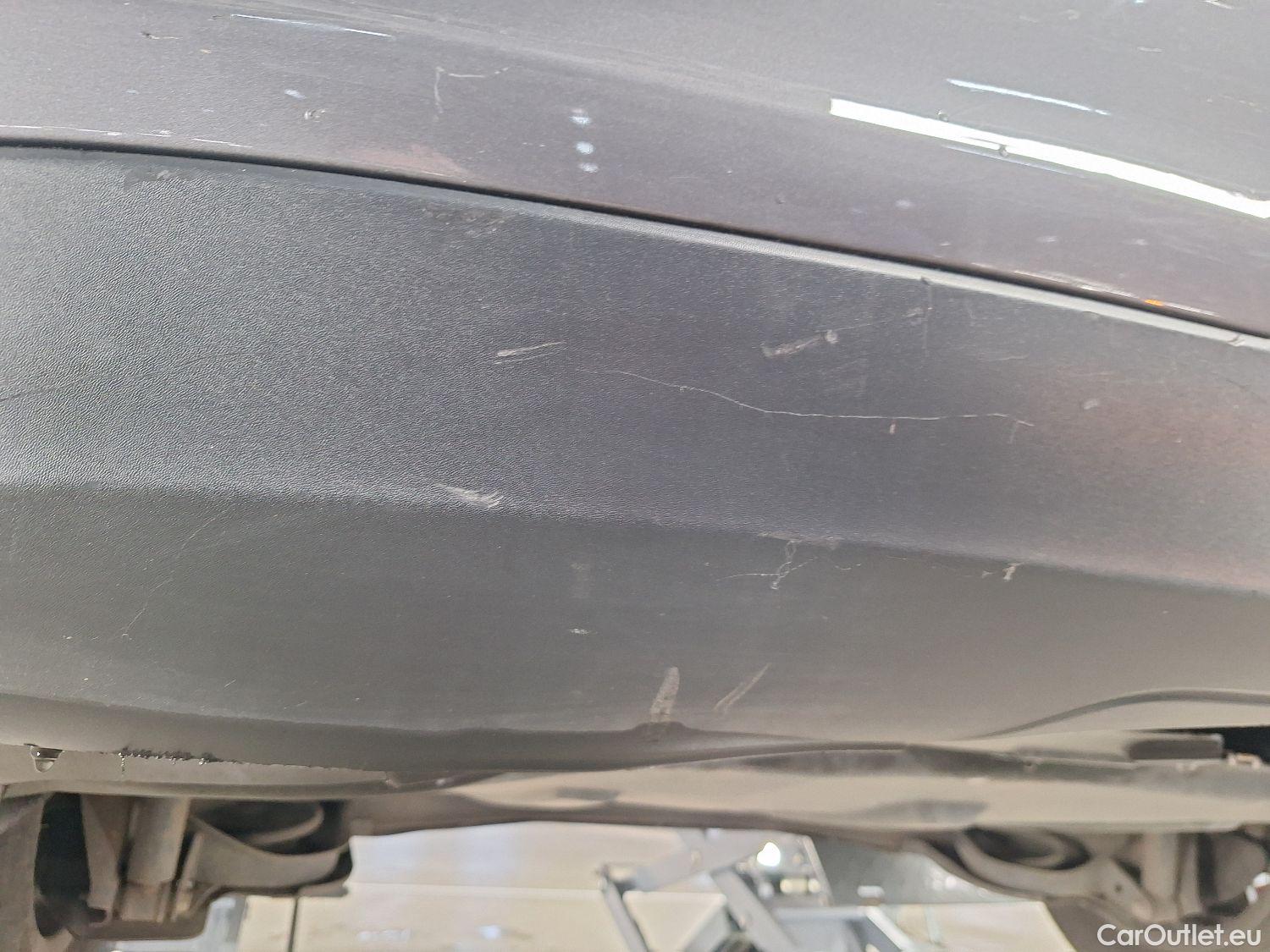  Mercedes  A-Klasse Mercedes, A-Class Berline '18, Mercedes-Benz  Limousine A 180 d DCT Busin #46