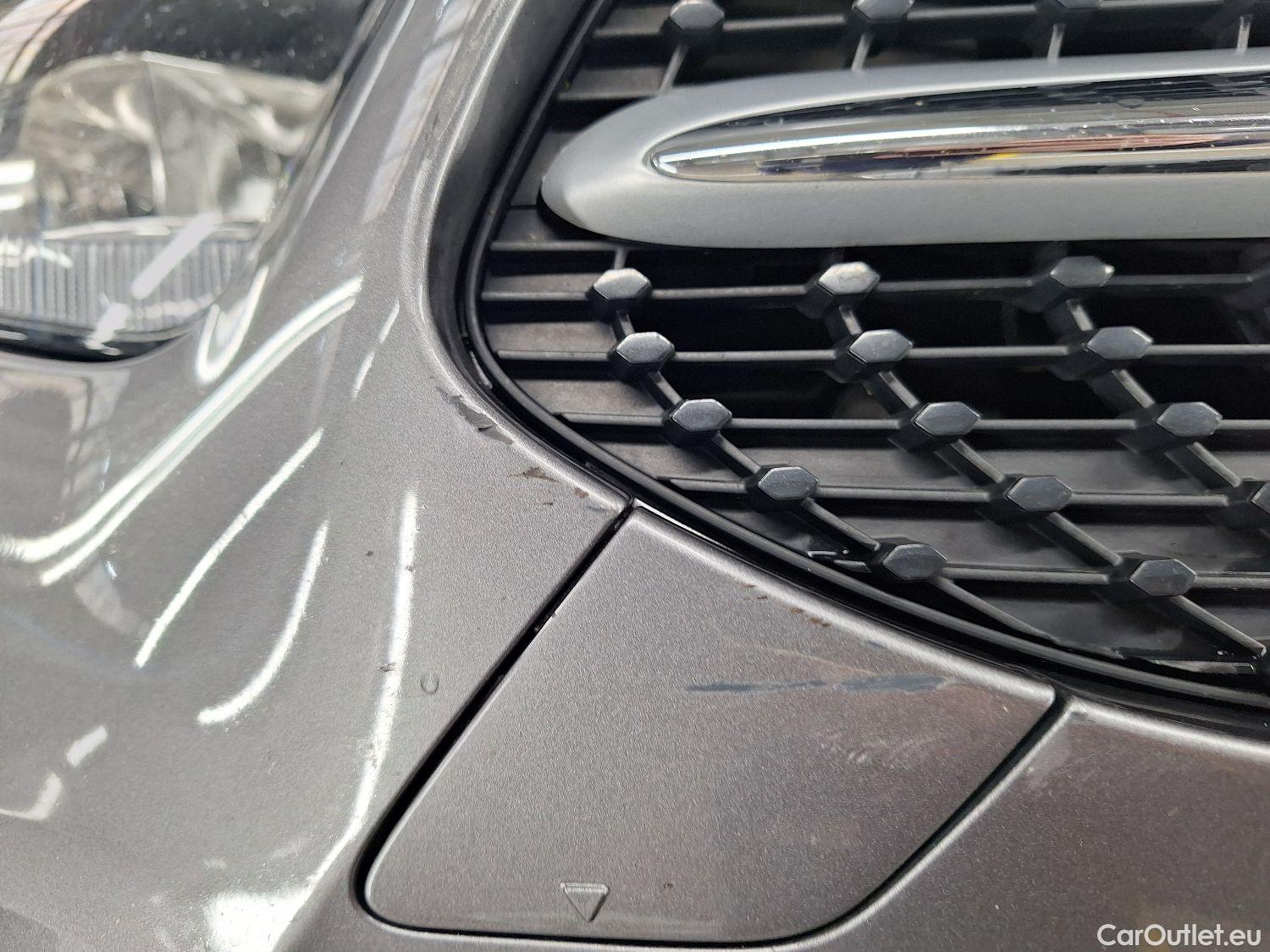  Mercedes  A-Klasse Mercedes, A-Class Berline '18, Mercedes-Benz  Limousine A 180 d DCT Busin #63