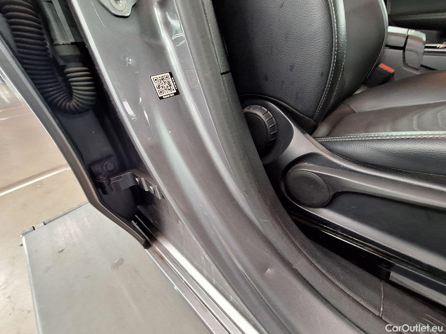  Mercedes  A-Klasse Mercedes, A-Class Berline '18, Mercedes-Benz  Limousine A 180 d DCT Busin #6