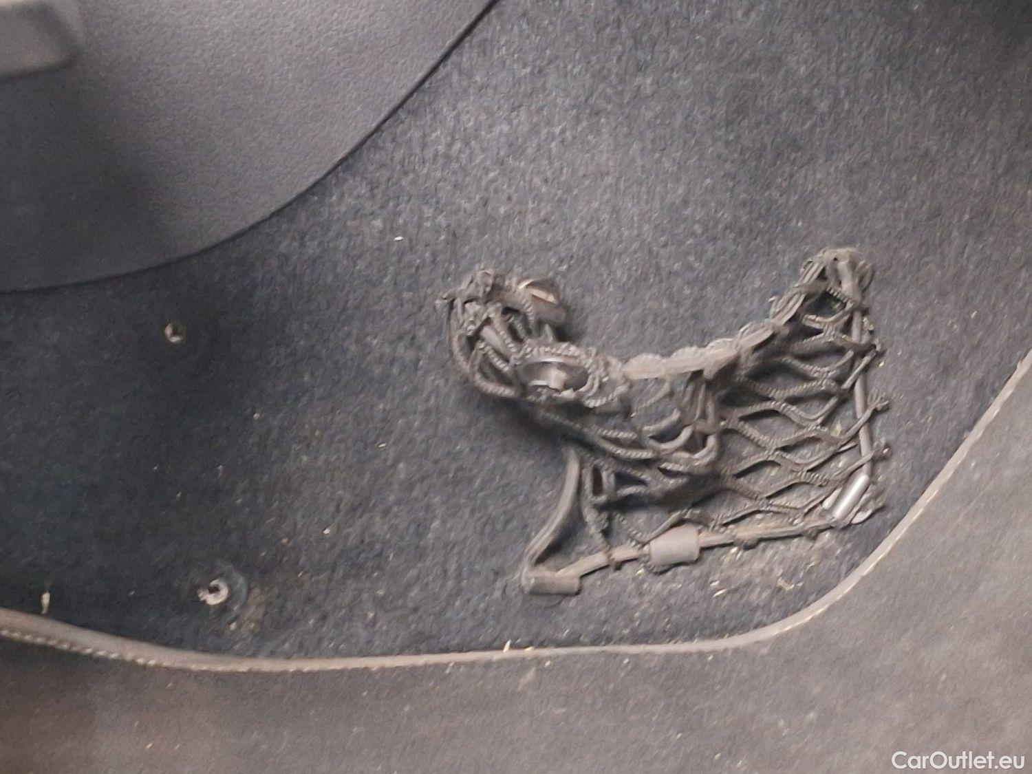  Mercedes  A-Klasse Mercedes, A-Class Berline '18, Mercedes-Benz  Limousine A 180 d DCT Busin #11