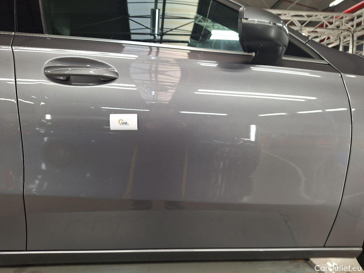  Mercedes  A-Klasse Mercedes, A-Class Berline '18, Mercedes-Benz  Limousine A 180 d DCT Busin #24