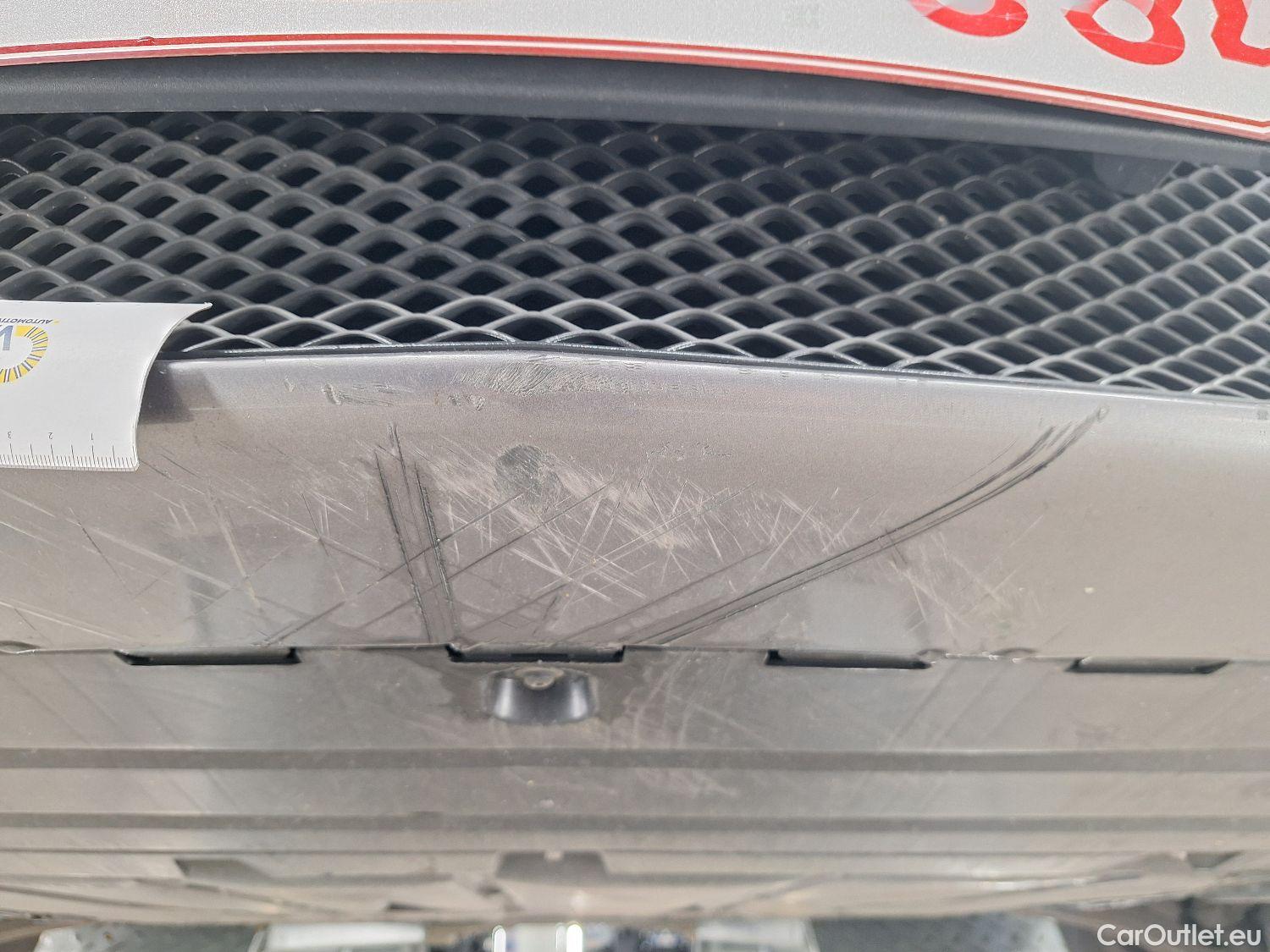  Mercedes  A-Klasse Mercedes, A-Class Berline '18, Mercedes-Benz  Limousine A 180 d DCT Busin #64