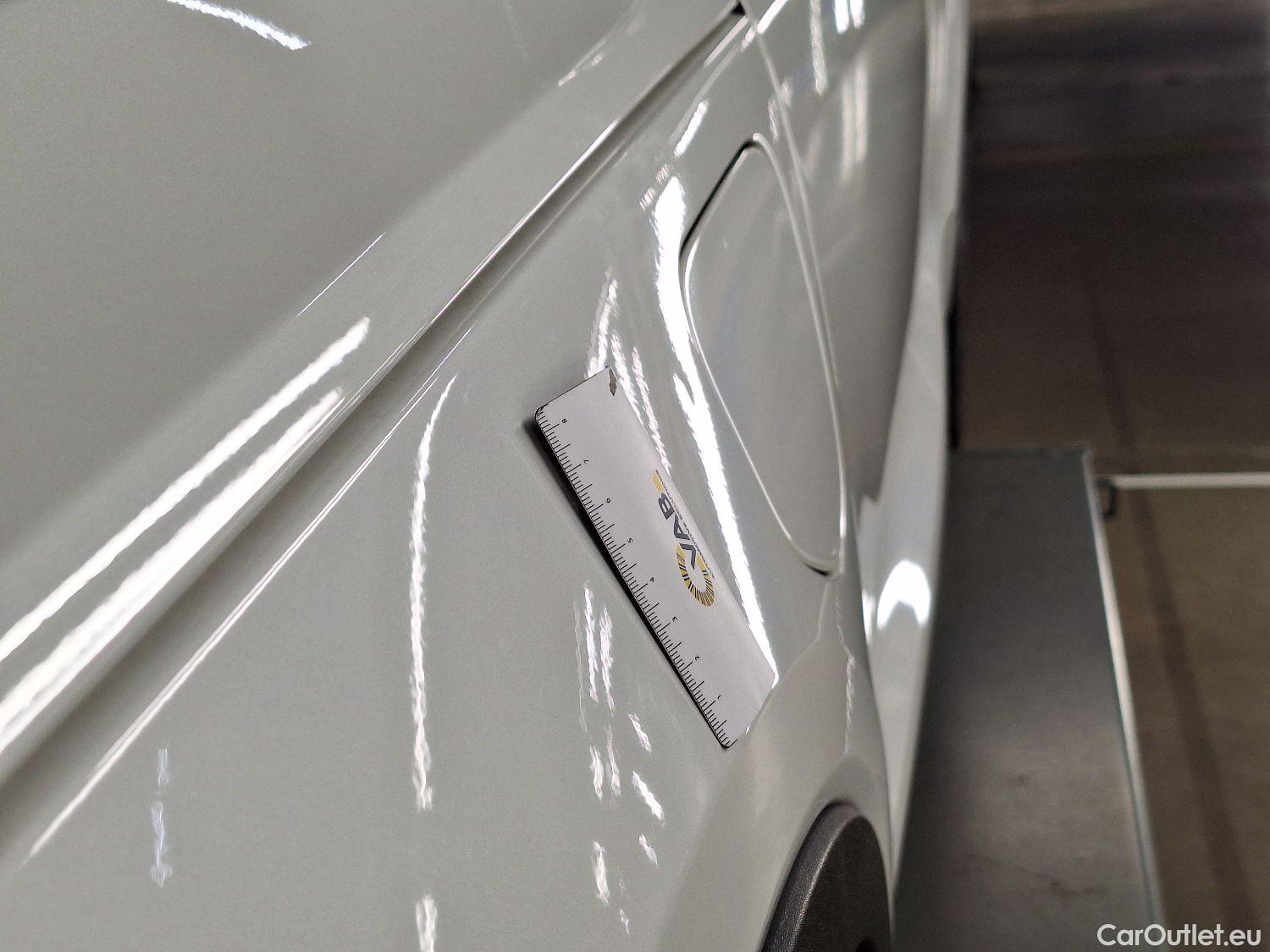  Volvo  XC 40 Volvo, XC40 '17 PHEV, Volvo XC40 T4 Recharge Geartronic R-Design 5d #22