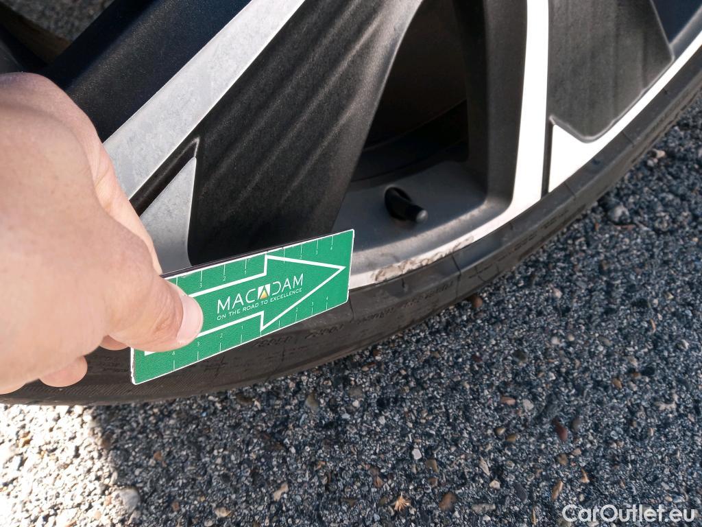  Cupra  Formentor CUPRA  / 2020 / 5P / todoterreno 1.4 e-Hybrid 150kW (204 CV) DSG #3