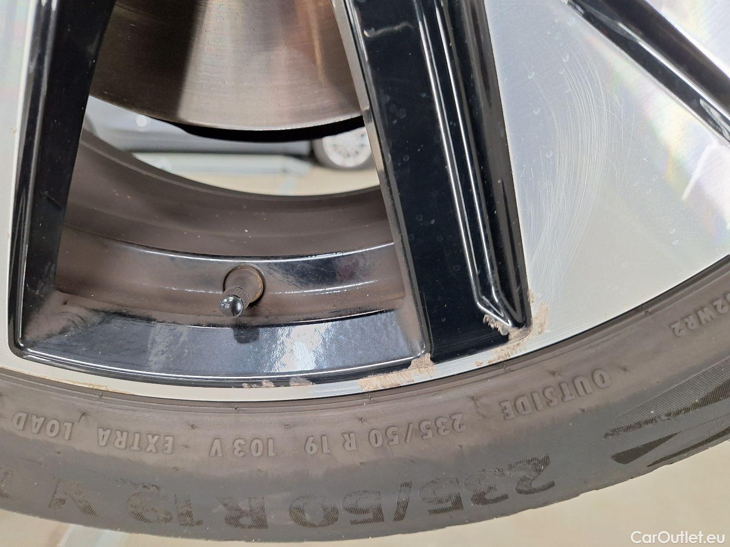  Volvo  XC 40 Volvo, XC40 '17 PHEV, Volvo XC40 T4 Recharge Geartronic R-Design 5d #6