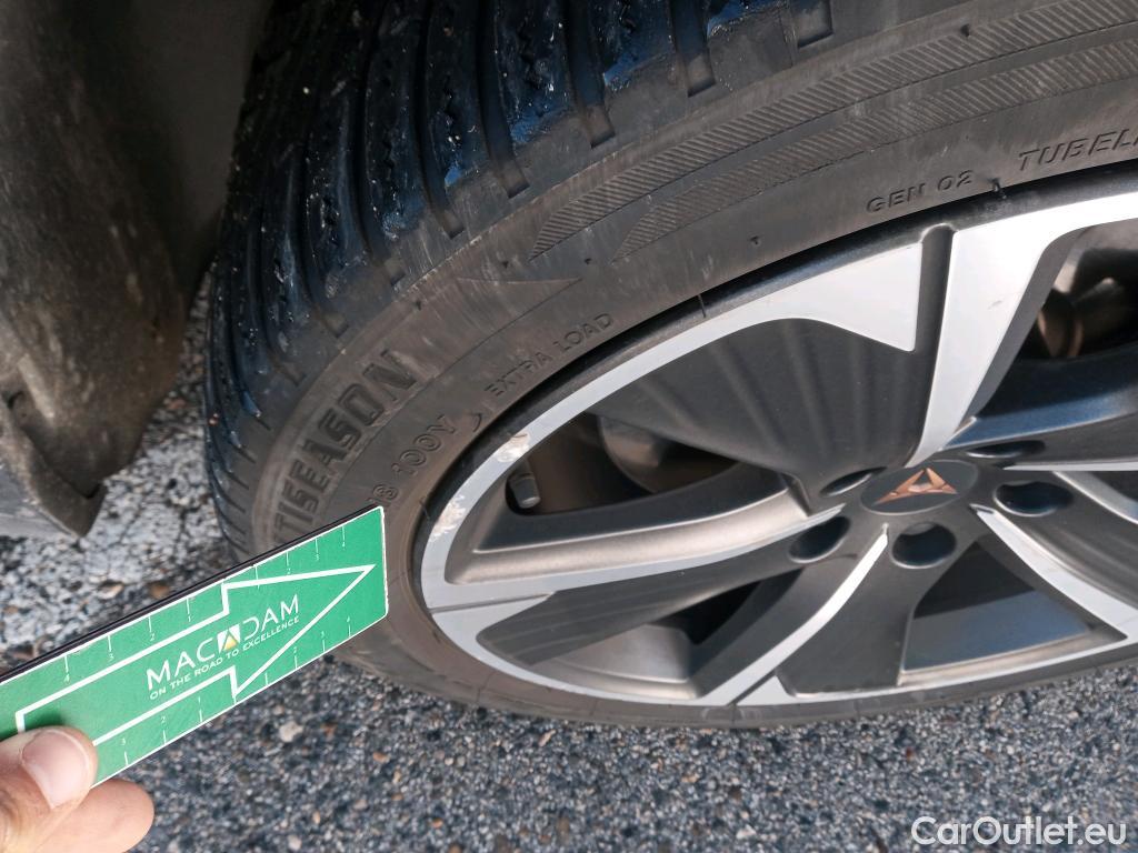  Cupra  Formentor CUPRA  / 2020 / 5P / todoterreno 1.4 e-Hybrid 150kW (204 CV) DSG #31