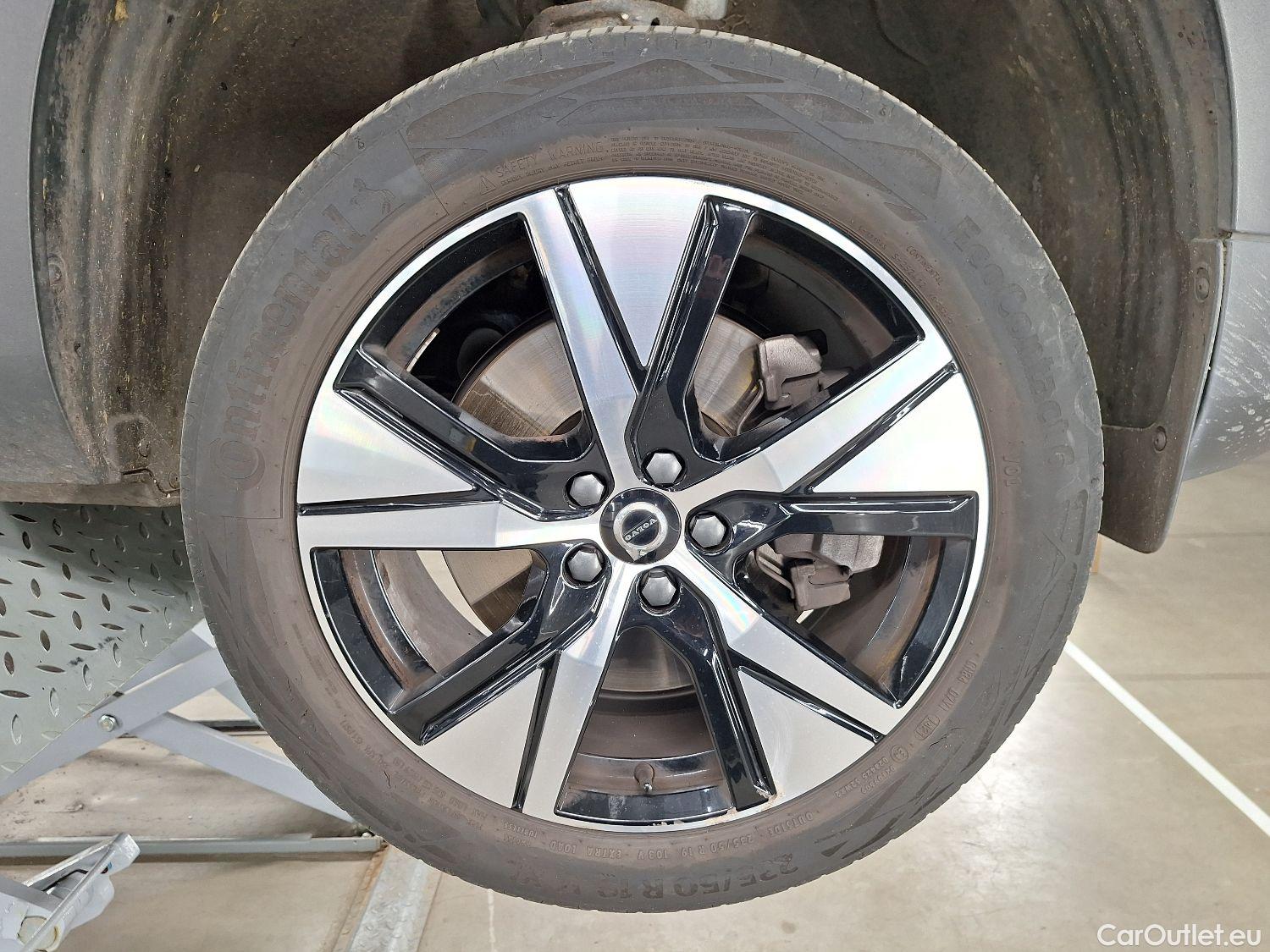  Volvo  XC 40 Volvo, XC40 '17 PHEV, Volvo XC40 T4 Recharge Geartronic R-Design 5d #5