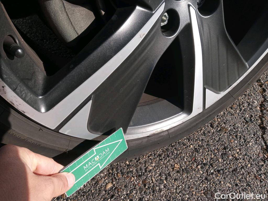  Cupra  Formentor CUPRA  / 2020 / 5P / todoterreno 1.4 e-Hybrid 150kW (204 CV) DSG #35