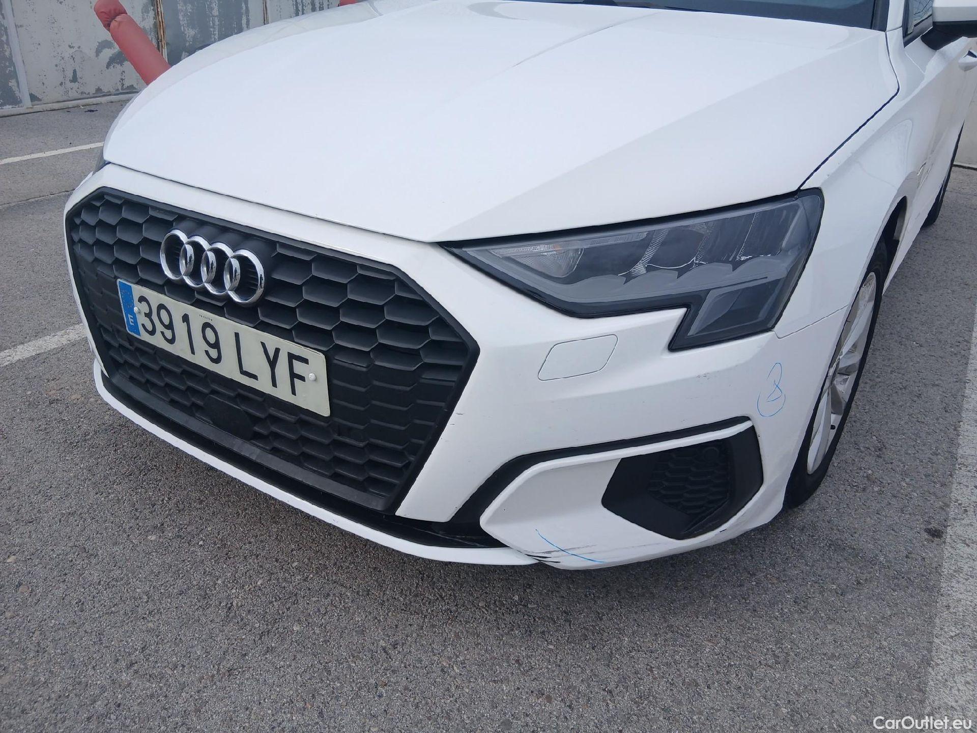  Audi  A3 AUDI  / 2020 / 5P / berlina con portón Sportback 30 TFSI 81kW (110CV) S tronic #3