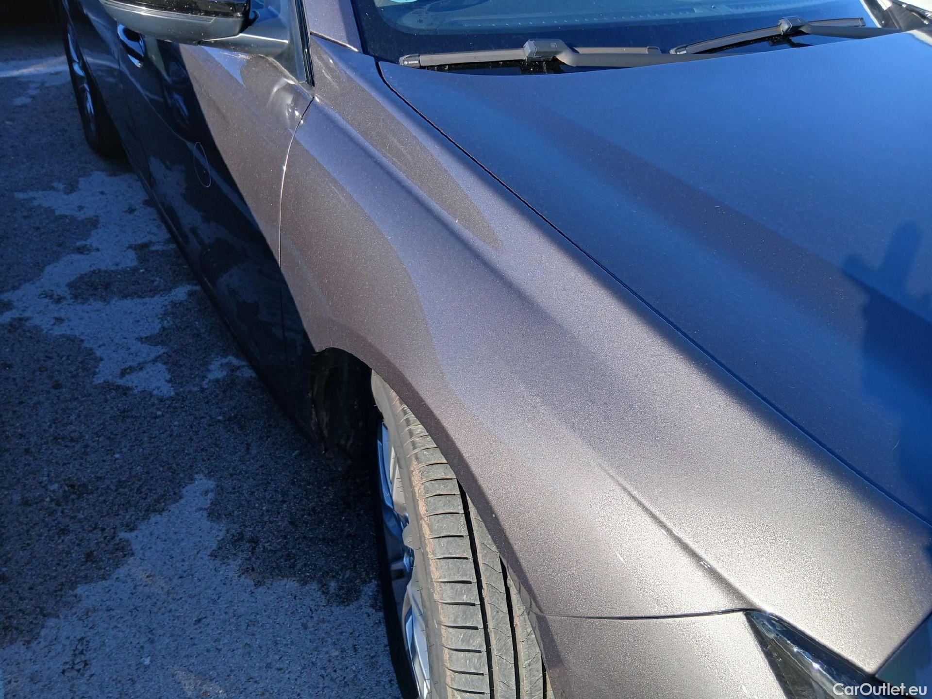  Peugeot  508 PEUGEOT  / 2018 / 5P / berlina con portón 5P Active Pack BlueHDi 130 S&S EAT8 #22