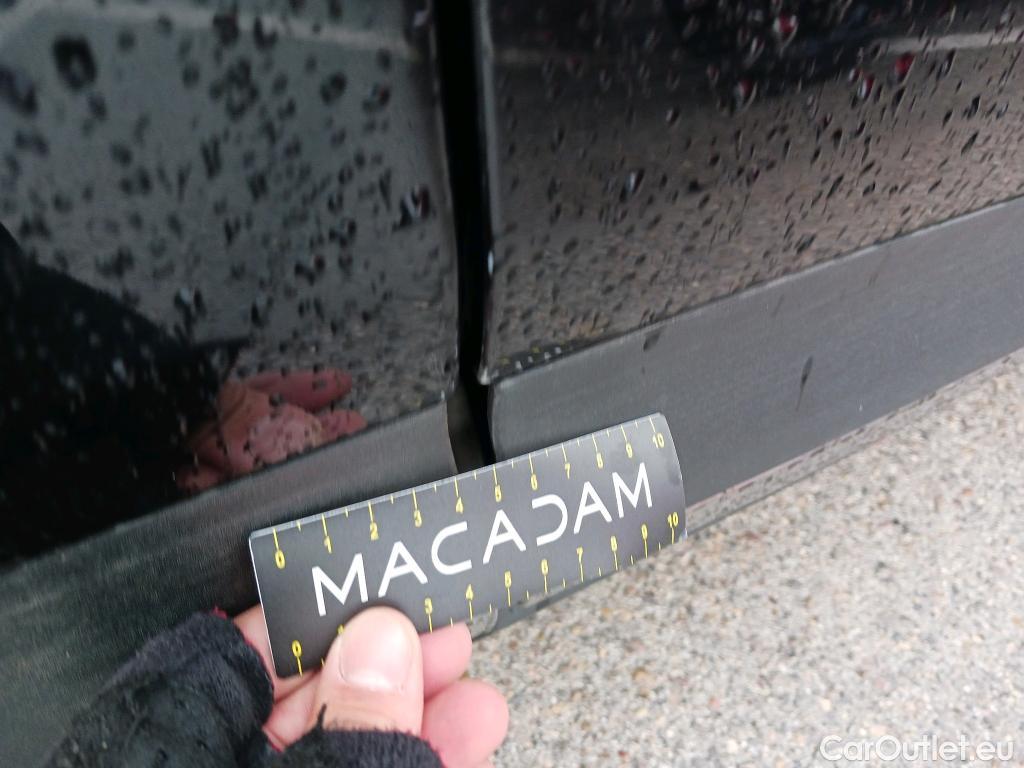  Renault  Kadjar RENAULT  / 2019 / 5P / crossover Intens Blue dCi 85kW (115CV) (AC) #42