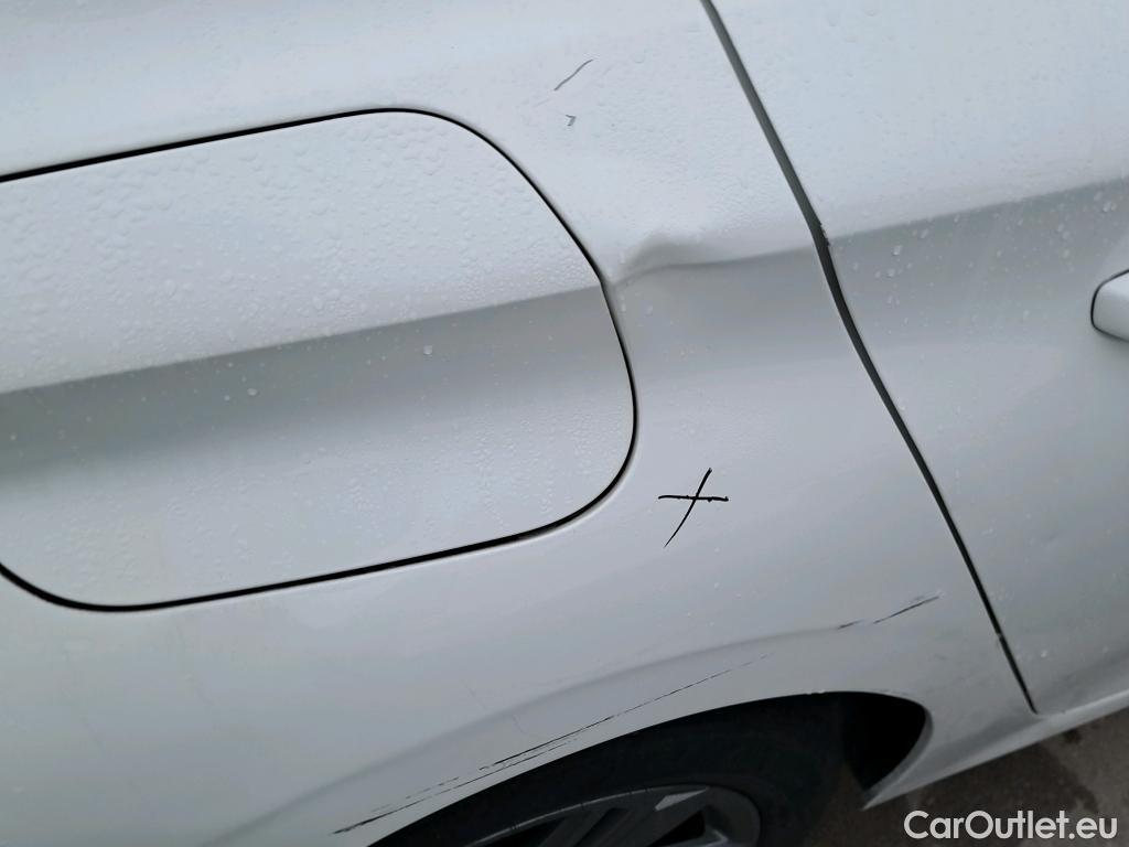  Peugeot  308 PEUGEOT  / 2021 / 5P / berlina con portón 5P Active Pack BlueHDi 130 S&S MAN #6