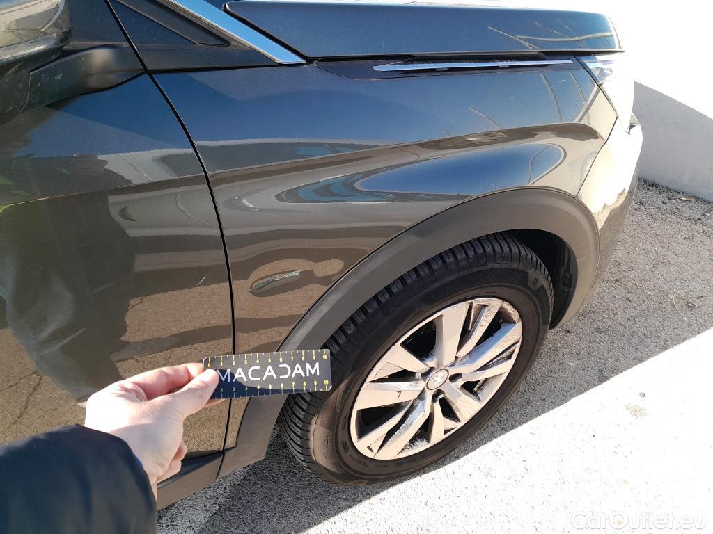  Peugeot  3008 PEUGEOT  / 2016 / 5P / todoterreno 1.5L BlueHDi 96kW (130CV) S&S Active (AC2) #1