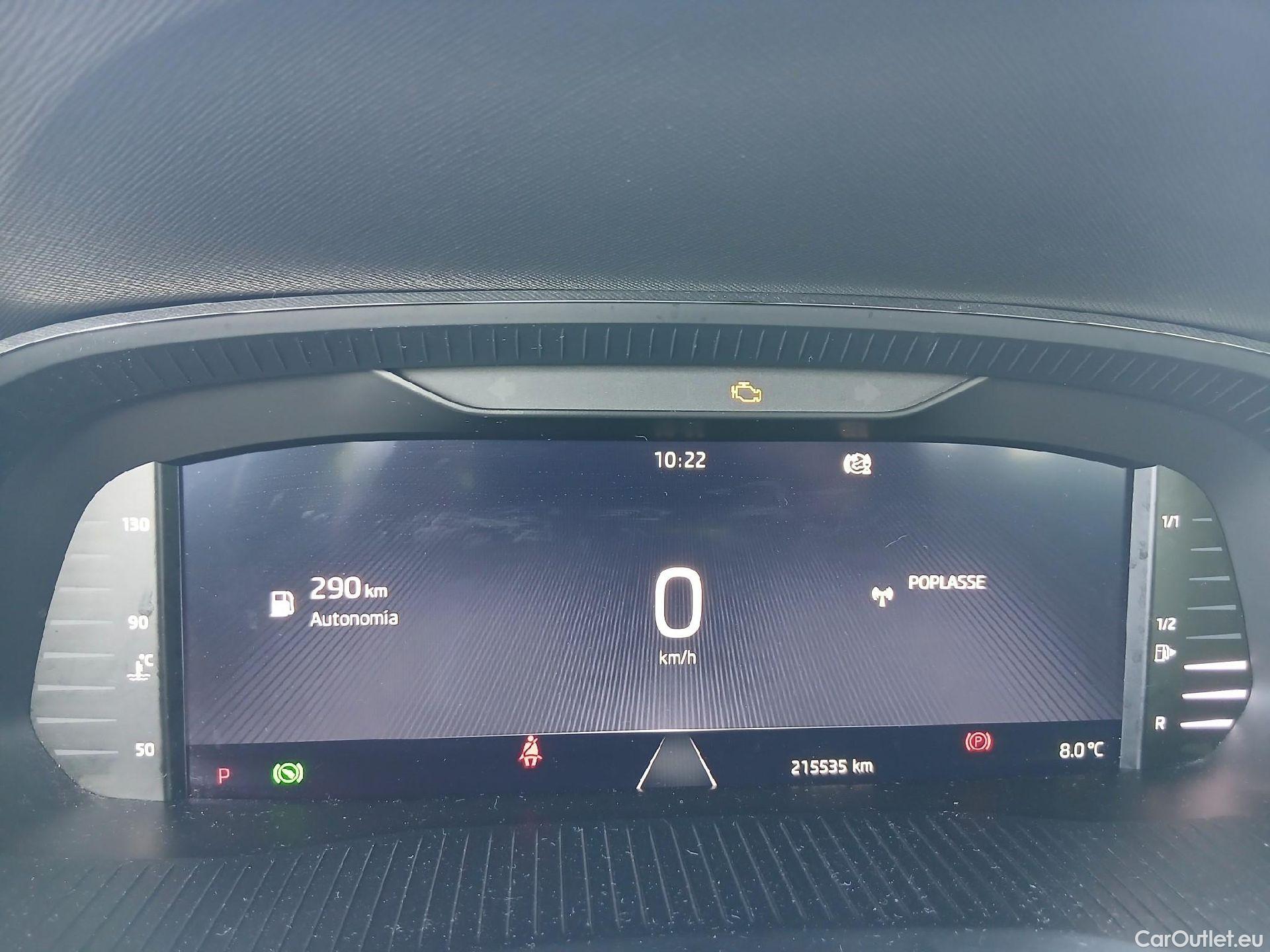  Skoda  Octavia SKODA  / 2020 / 5P / familiar Combi 2.0 TDI 85kW(115CV) DSG Ambition #2