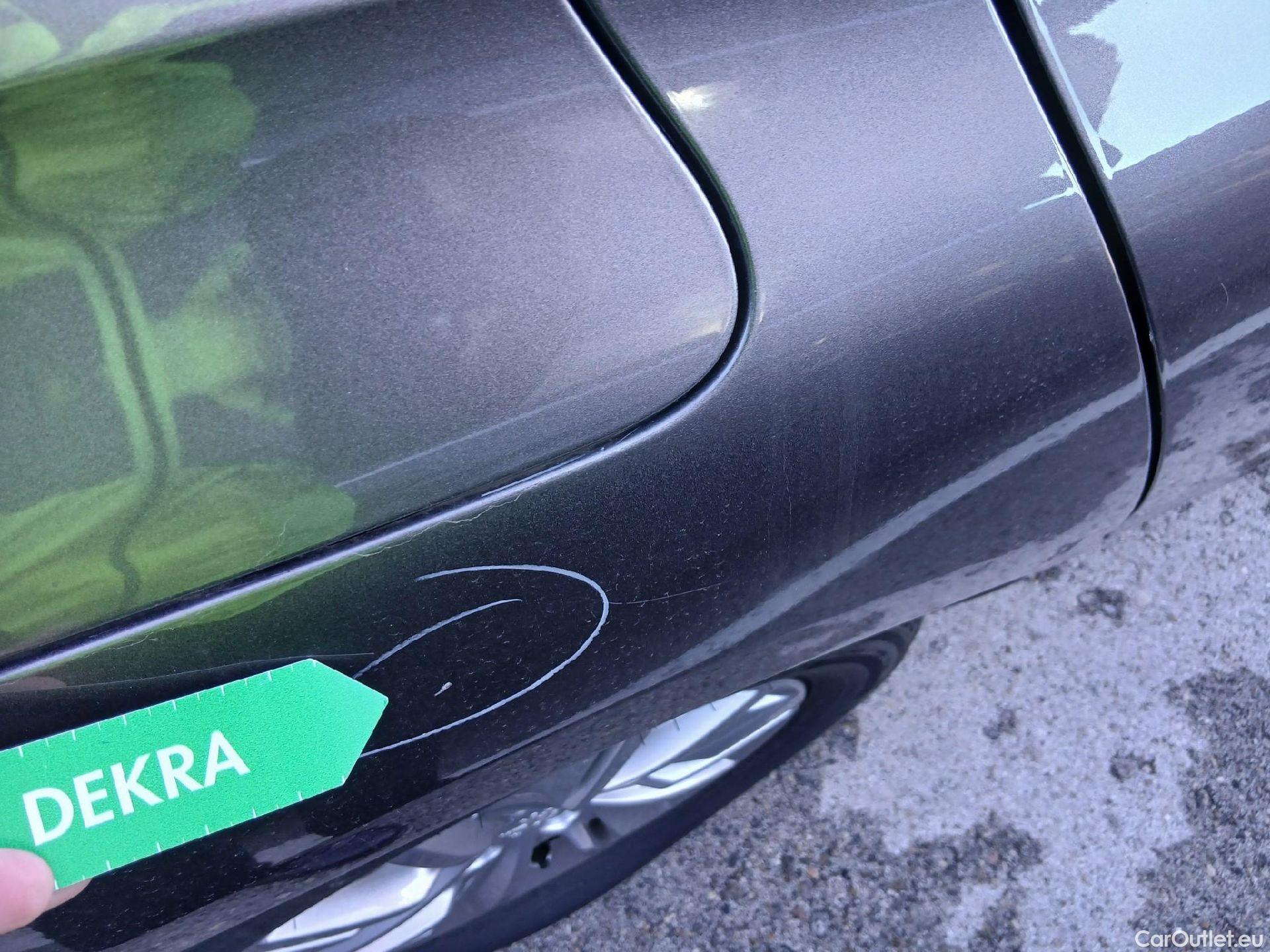  Peugeot  508 PEUGEOT  / 2018 / 5P / berlina con portón 5P Active Pack BlueHDi 130 S&S EAT8 #17