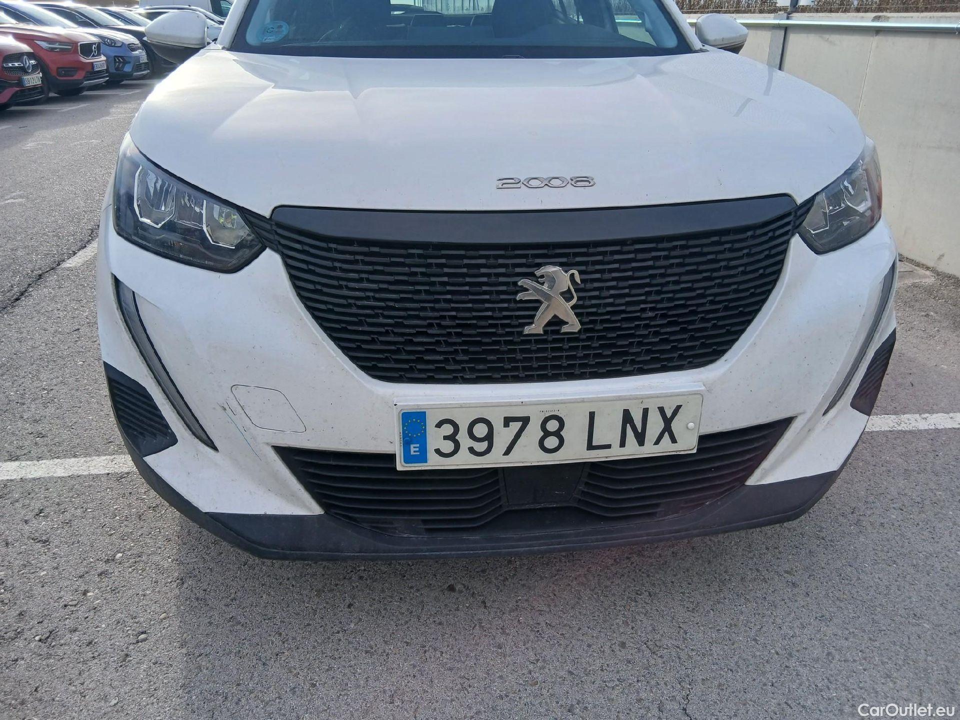  Peugeot  2008 PEUGEOT  / 2019 / 5P / todoterreno Active Pack BlueHDI 81kW (110CV) #2