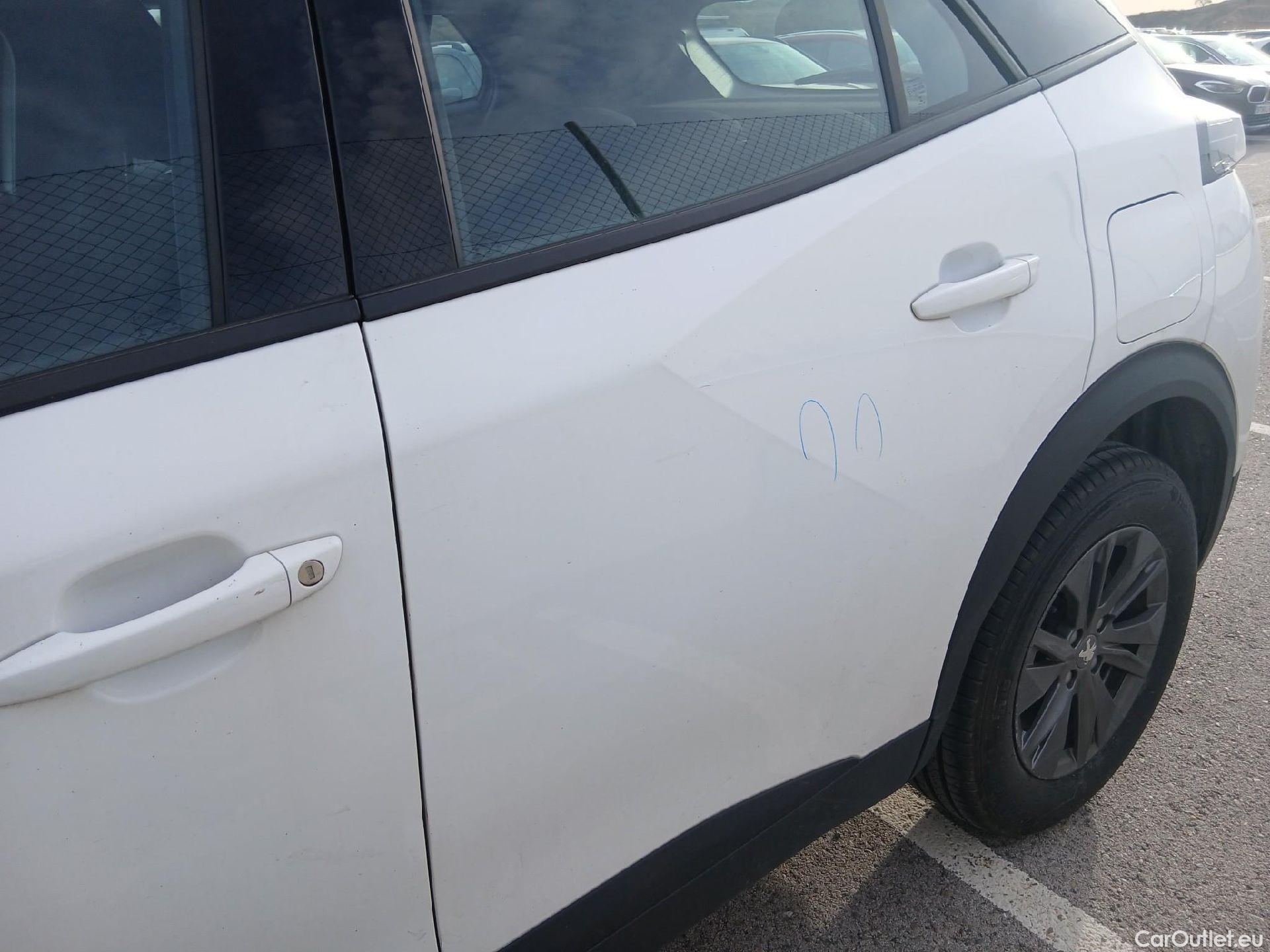  Peugeot  2008 PEUGEOT  / 2019 / 5P / todoterreno Active Pack BlueHDI 81kW (110CV) #5