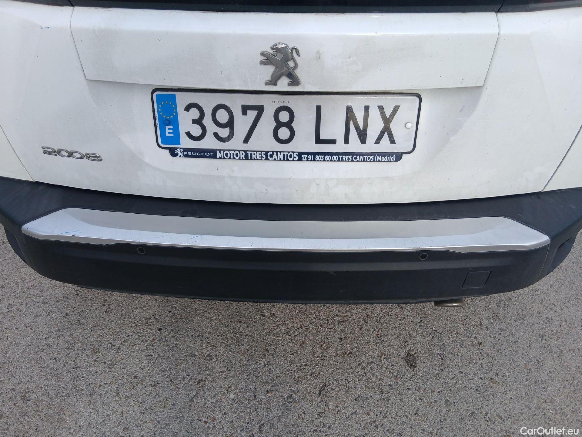  Peugeot  2008 PEUGEOT  / 2019 / 5P / todoterreno Active Pack BlueHDI 81kW (110CV) #46