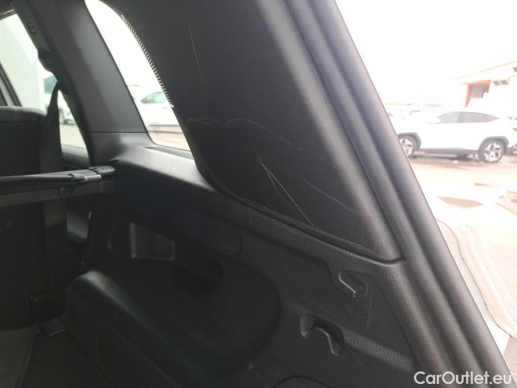  Mercedes  GLB MERCEDES-BENZ  / 2019 / 5P / todoterreno 2.0  220 D 4MATIC DCT 140KW (190CV) #28