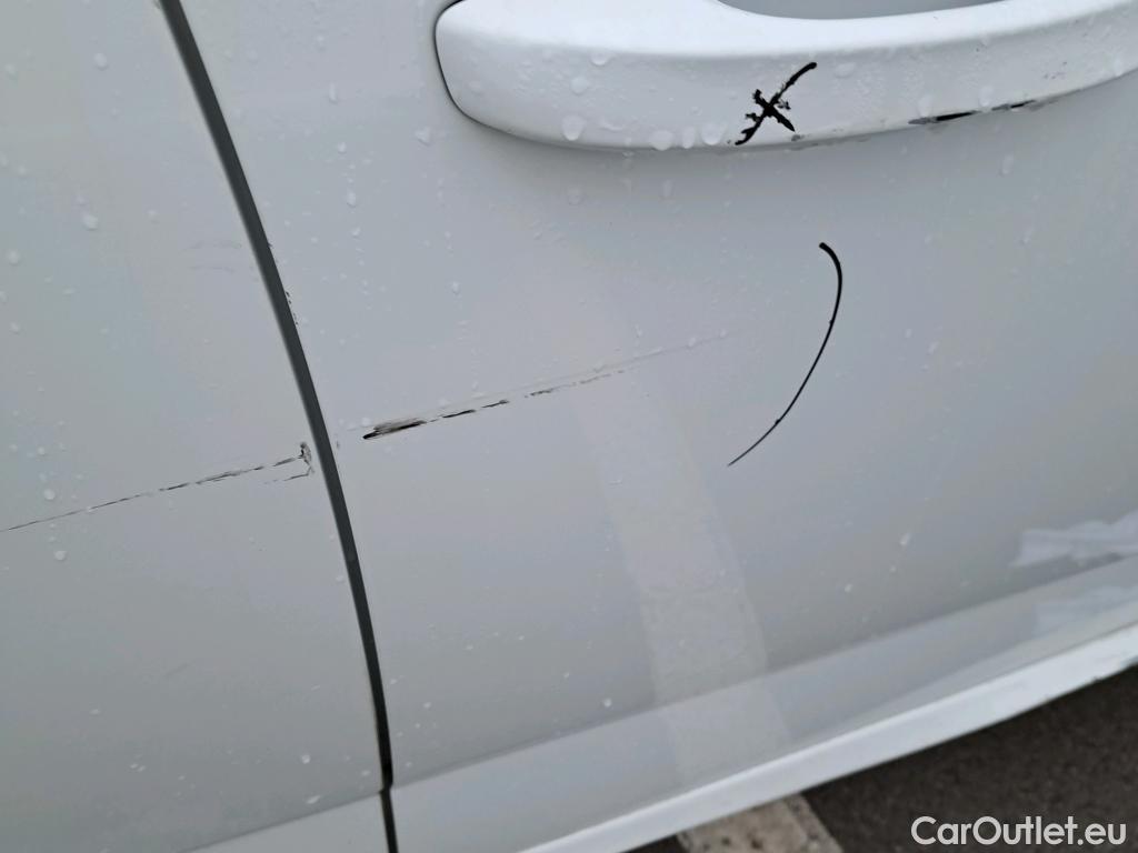  Peugeot  308 PEUGEOT  / 2021 / 5P / berlina con portón 5P Active Pack BlueHDi 130 S&S MAN #22