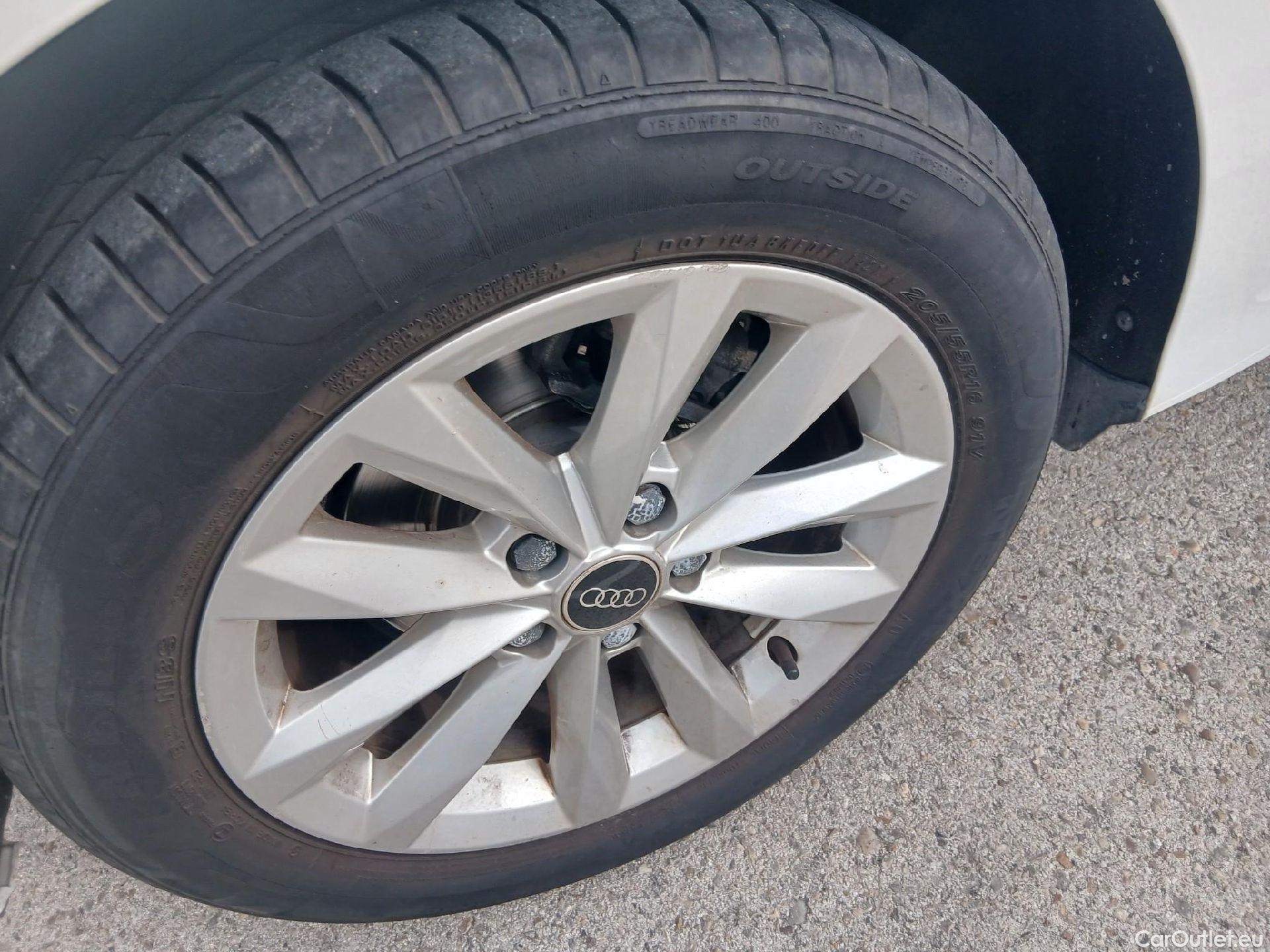  Audi  A3 AUDI  / 2020 / 5P / berlina con portón Sportback 30 TFSI 81kW (110CV) S tronic #19