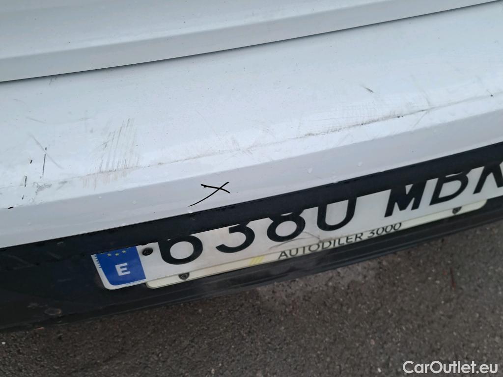  Peugeot  308 PEUGEOT  / 2021 / 5P / berlina con portón 5P Active Pack BlueHDi 130 S&S MAN #31