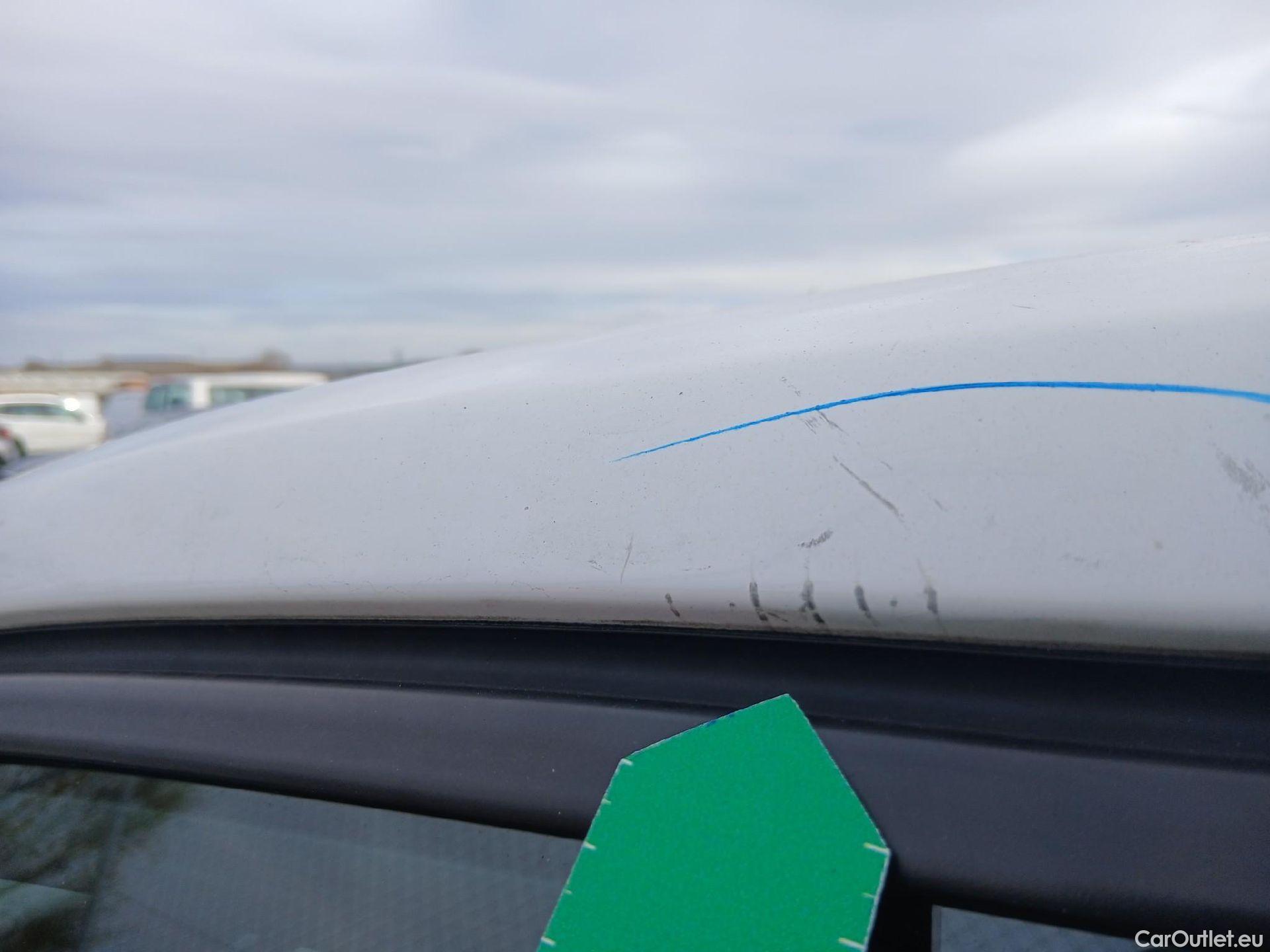  Peugeot  2008 PEUGEOT  / 2019 / 5P / todoterreno Active Pack BlueHDI 81kW (110CV) #9