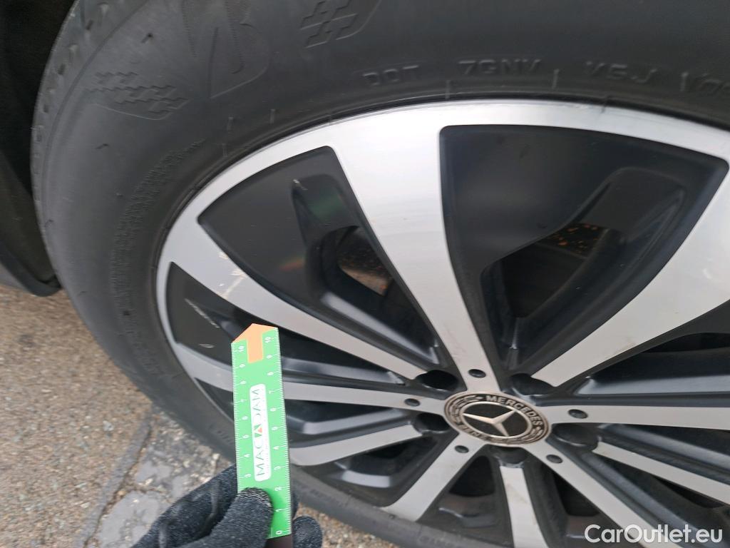  Mercedes  GLB MERCEDES-BENZ  / 2019 / 5P / todoterreno 2.0  220 D 4MATIC DCT 140KW (190CV) #4