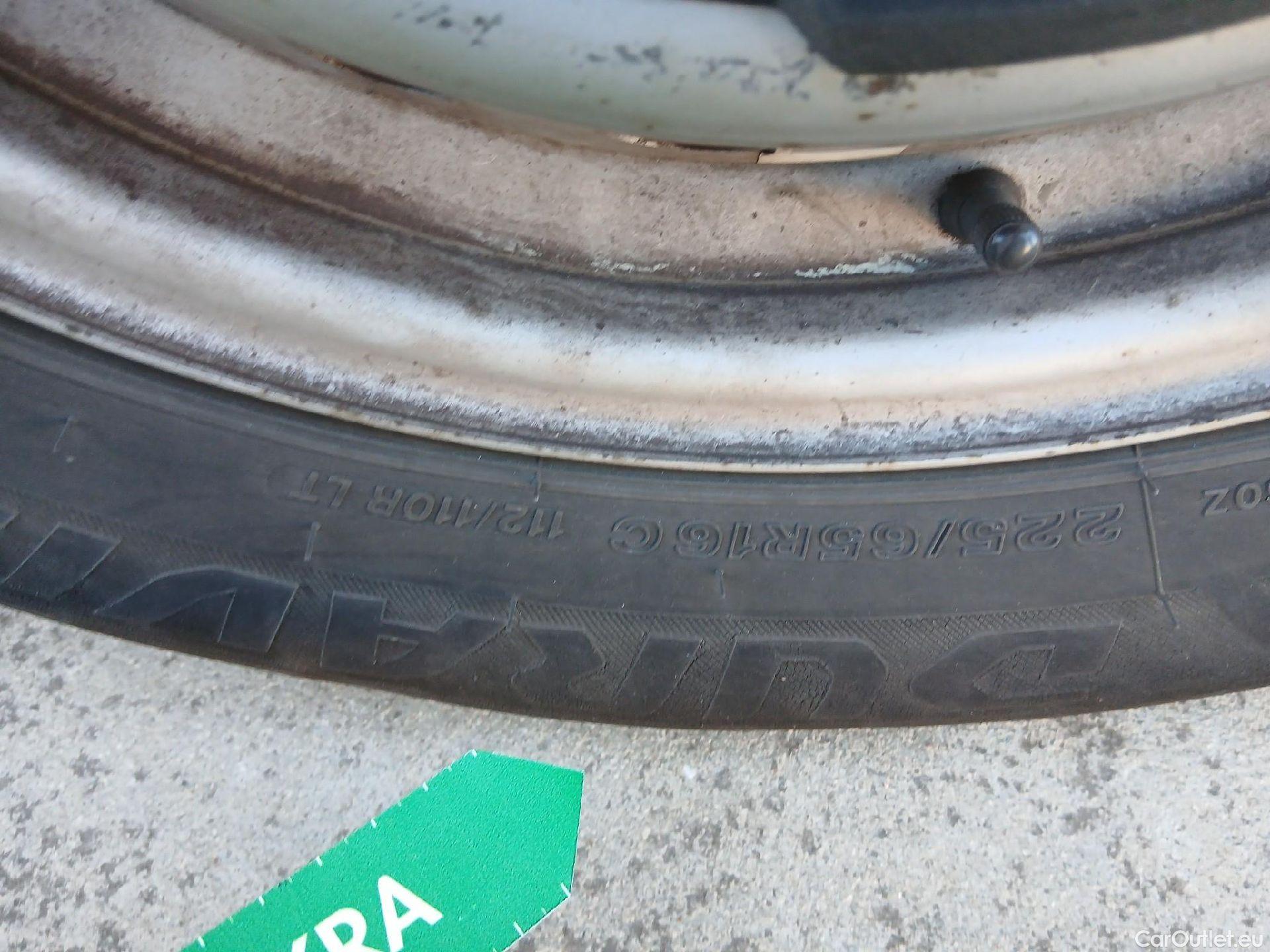  Iveco  Daily IVECO  / 2019 / 4P / combi 35S 14H V 4100/H2 16H M3  #62