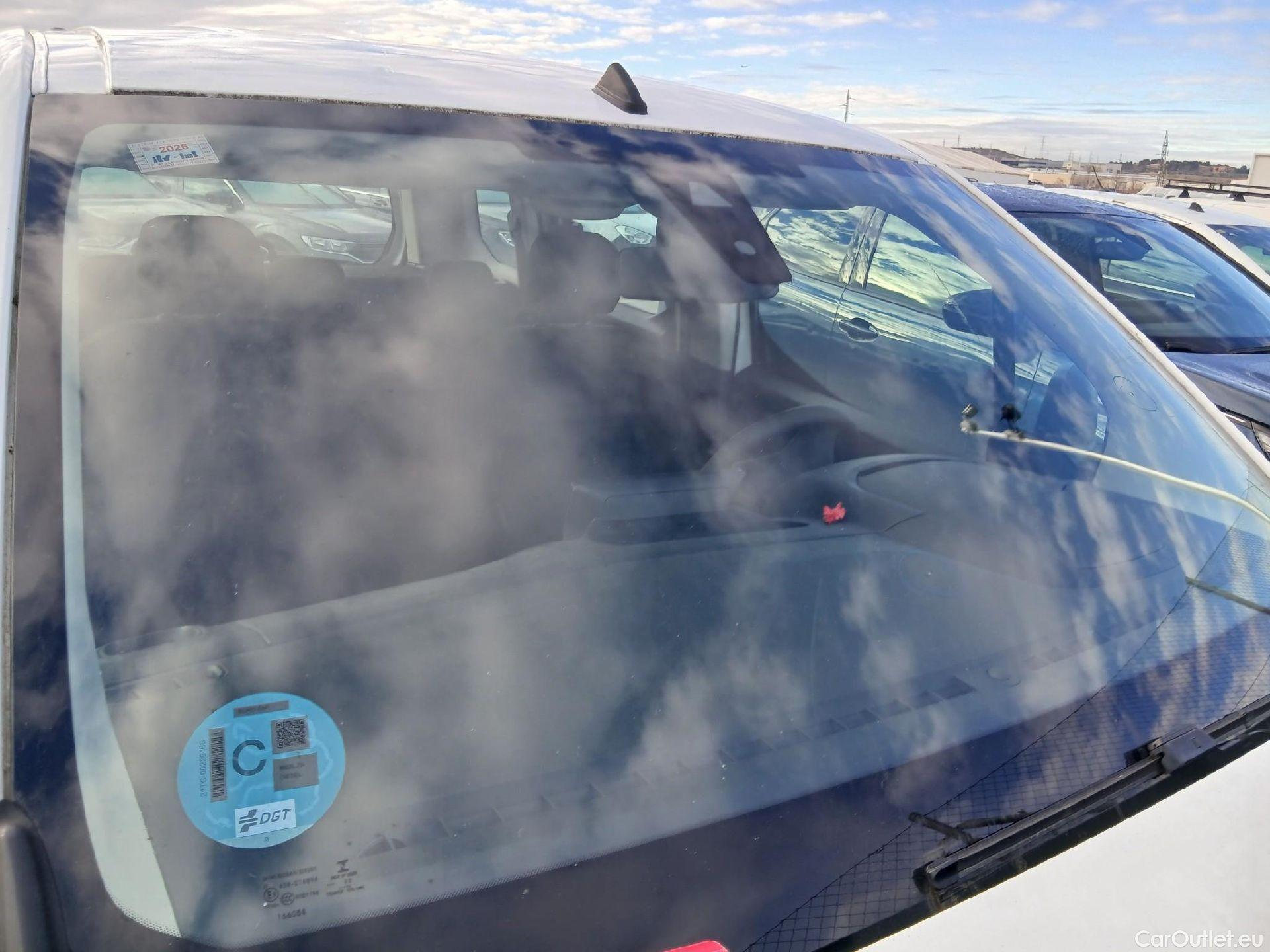  Opel  Combo OPEL  Life / 2018 / 5P / combi 1.5 TD 75kW (100CV) S/S Edition Plus L (IND) #5