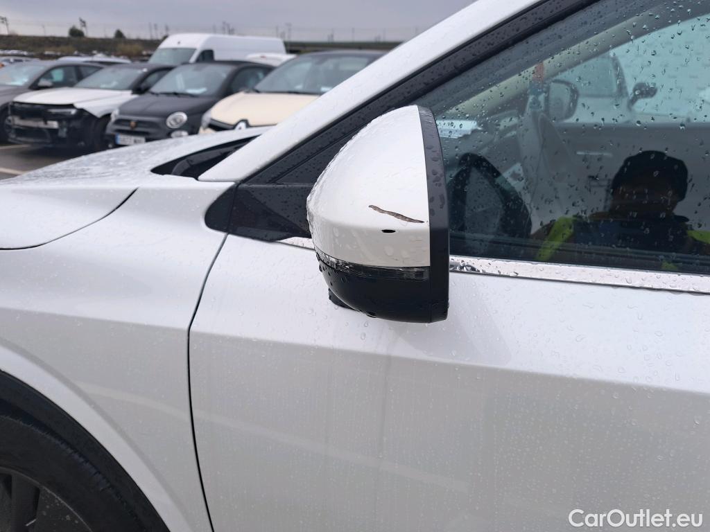  Land Rover  Discovery NISSAN QASHQAI / 2024 / 5P / todoterreno DIG-T 103kW (140CV) mHEV 4x2 Acenta #11