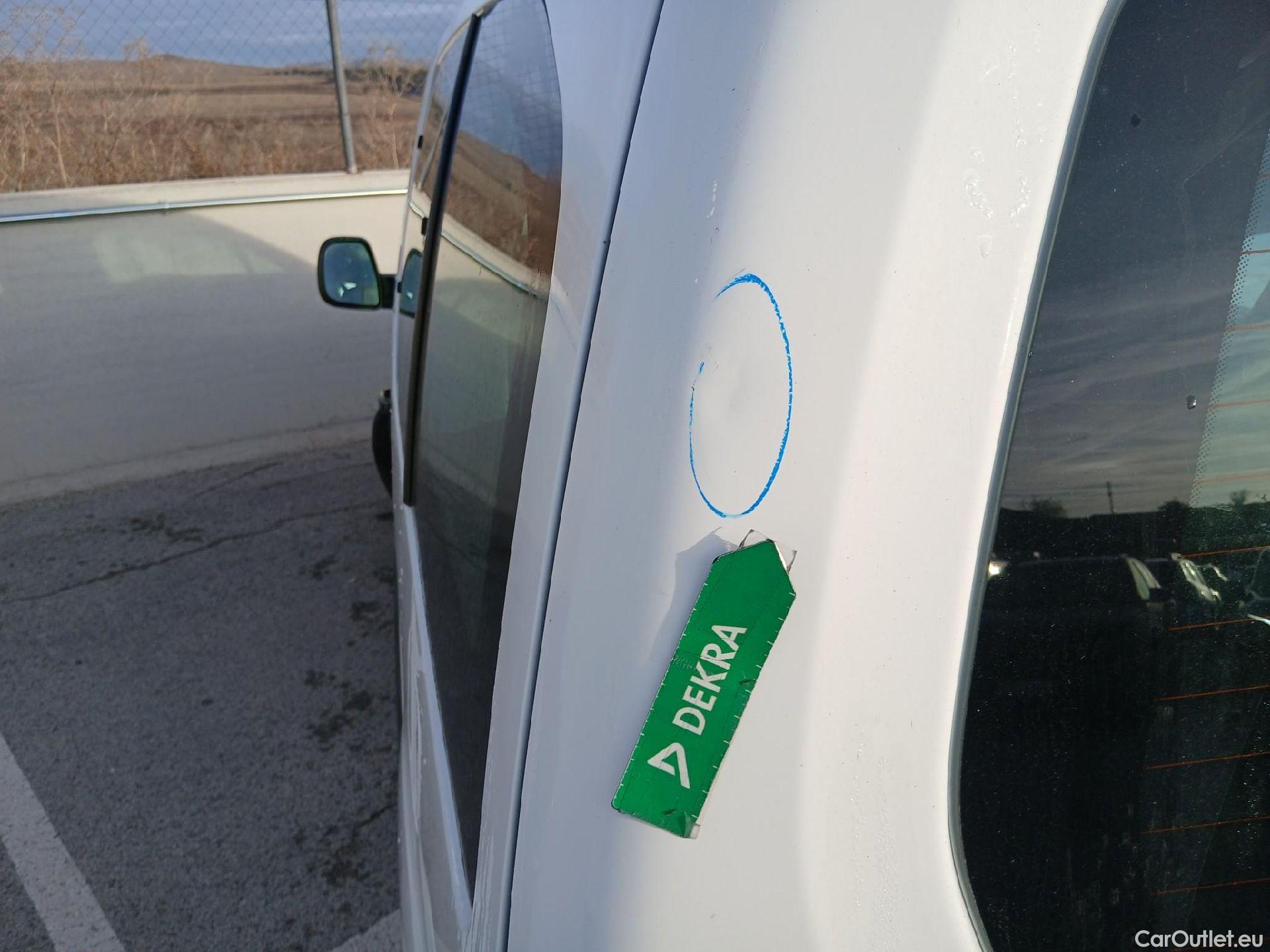  Citroen  Berlingo  Combi Live Edition 1.6 BlueHDi 100CV MT5 E6 #23