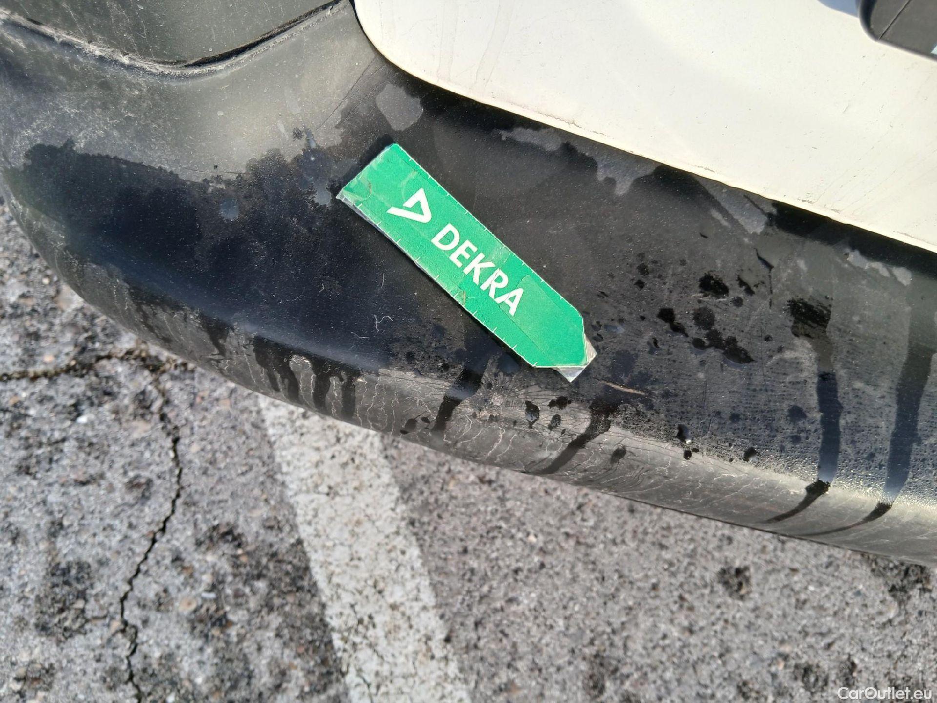  Citroen  Berlingo  Combi Live Edition 1.6 BlueHDi 100CV MT5 E6 #29