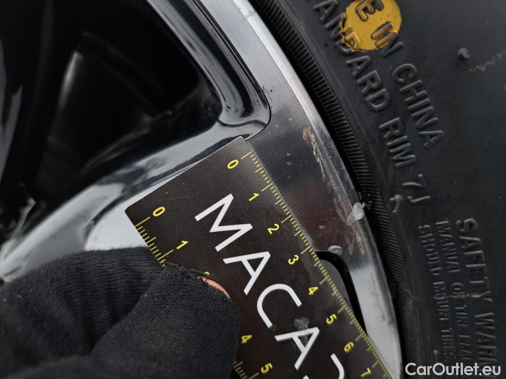  Mini  Cooper MINI Mini / 2014 / 5P / Berline  S Finition MINI Yours 192 ch BVA7 #33