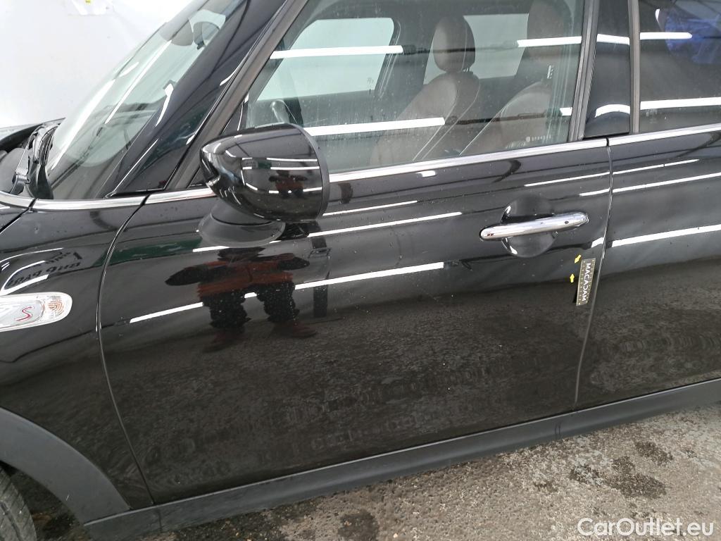  Mini  Cooper MINI Mini / 2014 / 5P / Berline  S Finition MINI Yours 192 ch BVA7 #14