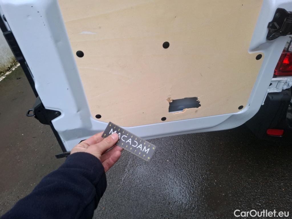  Renault  Master RENAULT  / 2019 / 4P / Fourgon tôlé FG Tr CF F3300 L2H2 Blue dCi 135 #1