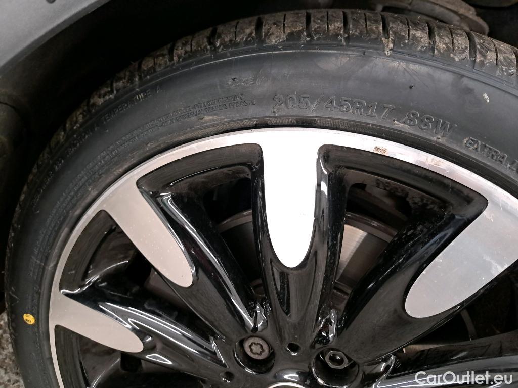  Mini  Cooper MINI Mini / 2014 / 5P / Berline  S Finition MINI Yours 192 ch BVA7 #16