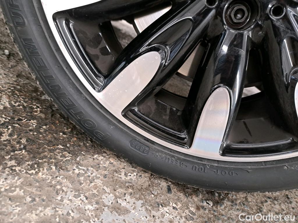  Mini  Cooper MINI Mini / 2014 / 5P / Berline  S Finition MINI Yours 192 ch BVA7 #19