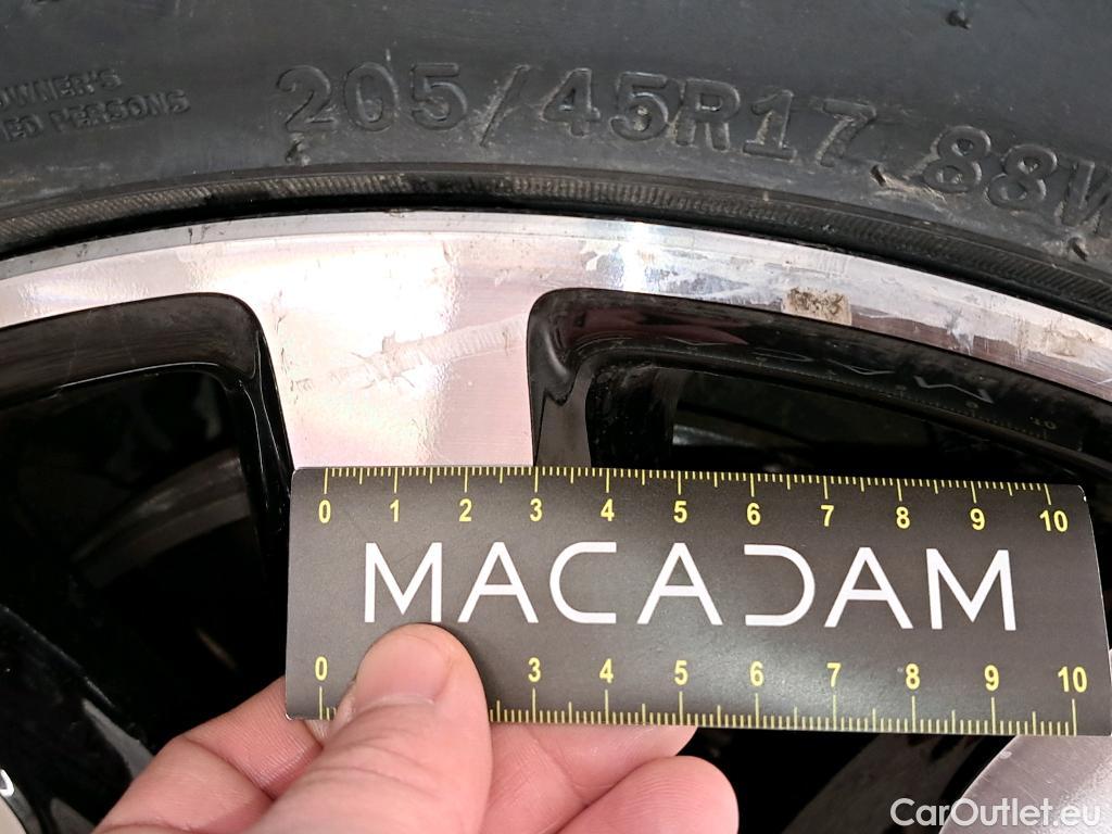  Mini  Cooper MINI Mini / 2014 / 5P / Berline  S Finition MINI Yours 192 ch BVA7 #26